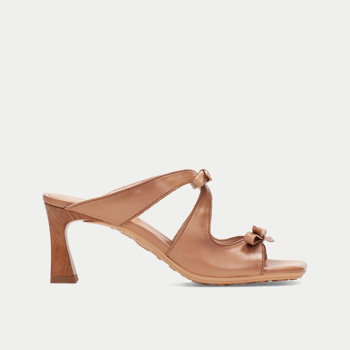 Hispanitas - Scalzato in pelle con fiocchi