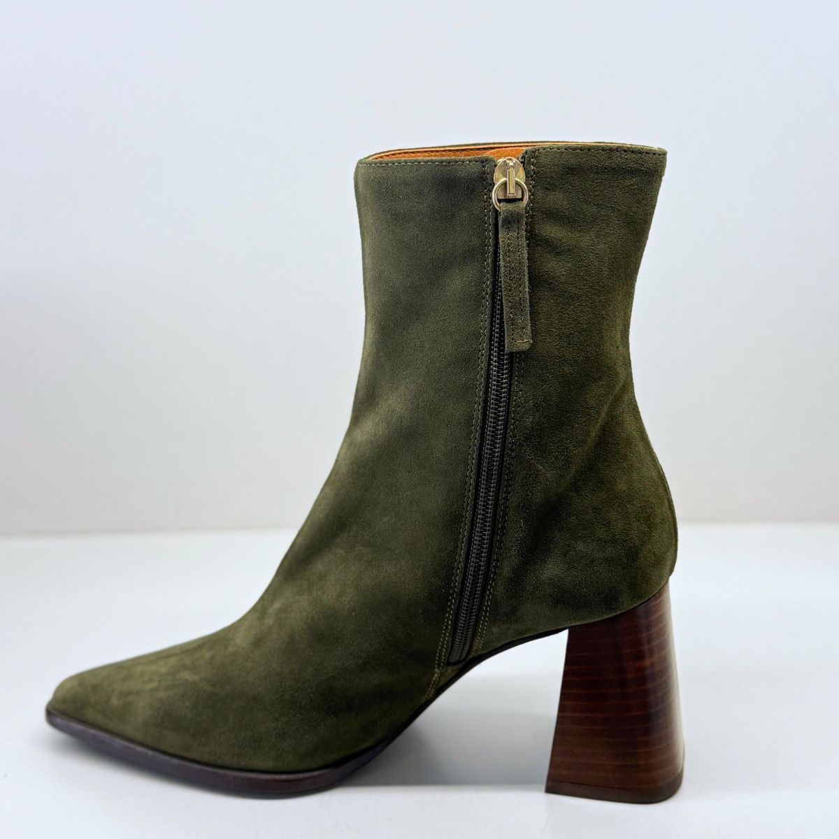 Angel alarcon - Tronchetti in camoscio con zip