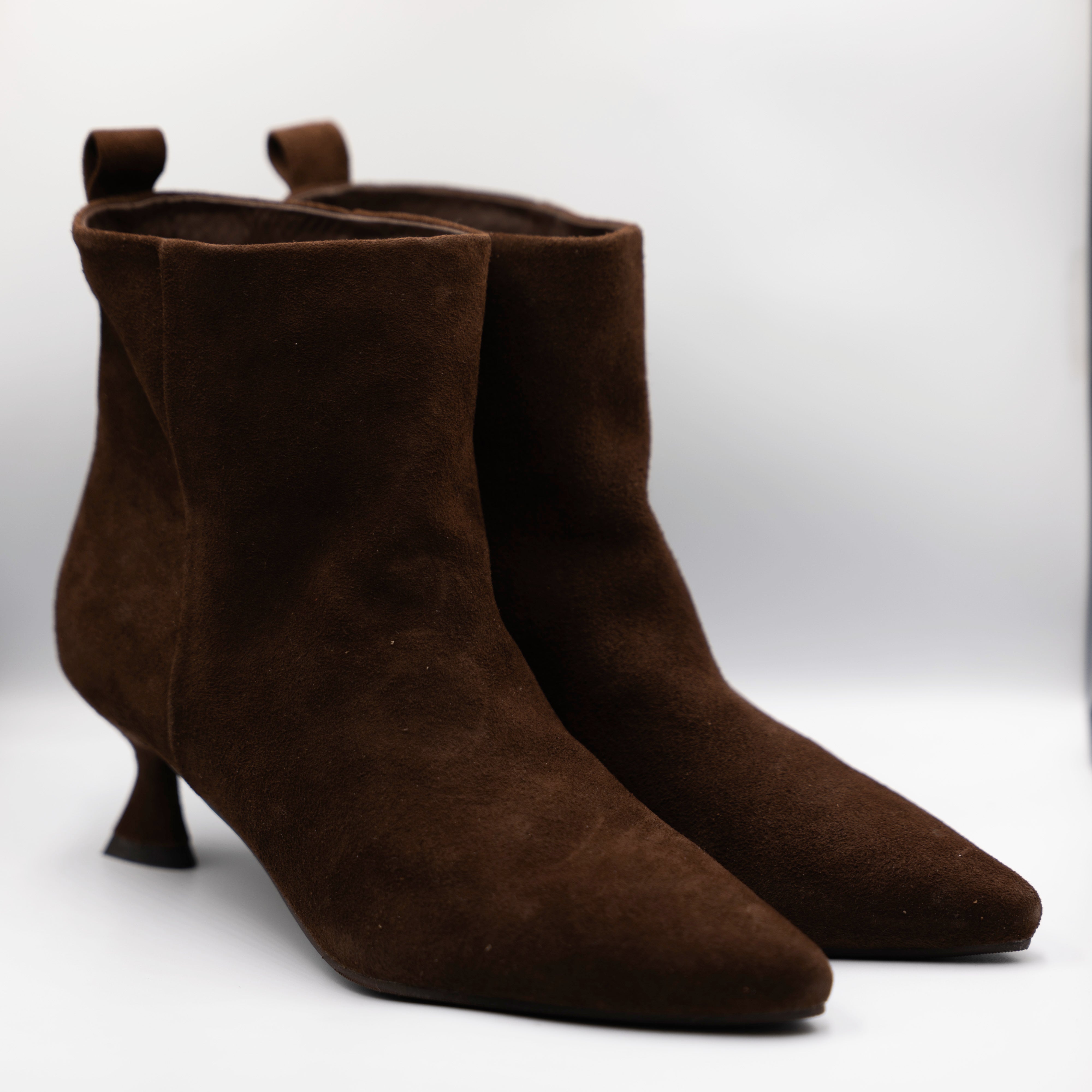 La Vitrina - Tronchetti in camoscio a tubo