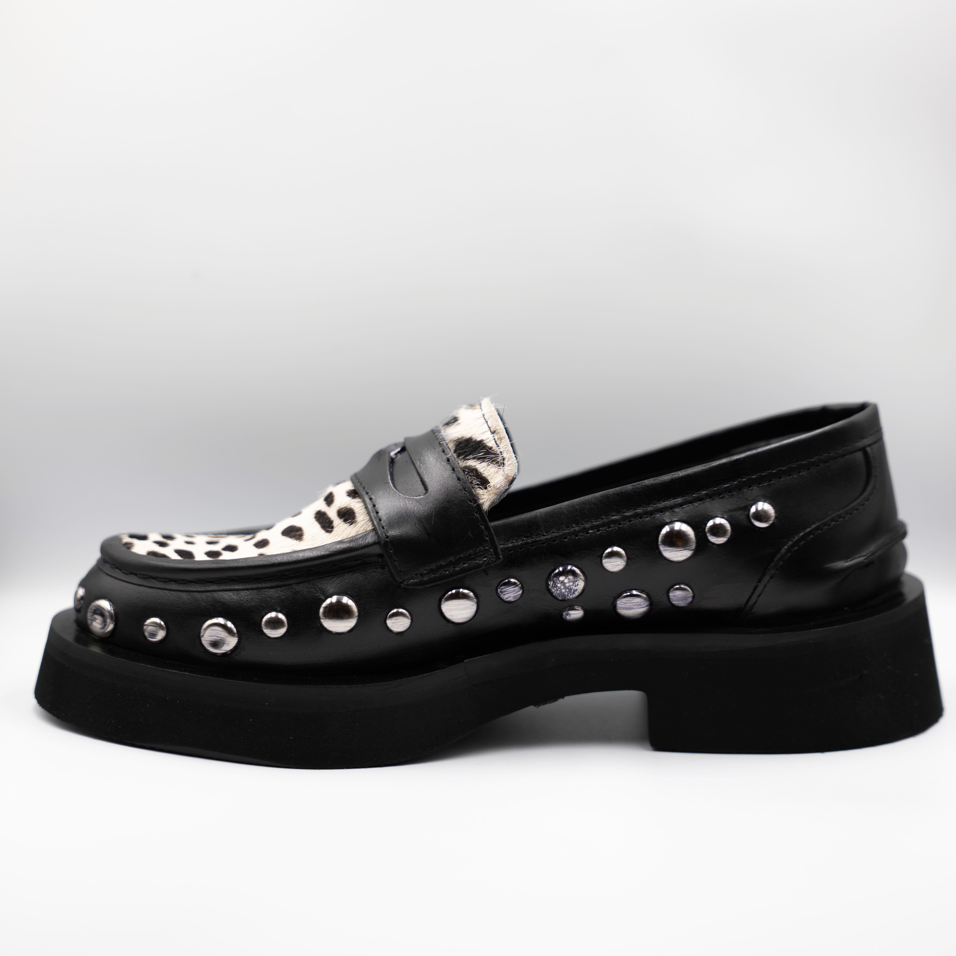 Zoe - Mocassini in pelle e cavallino con borchie