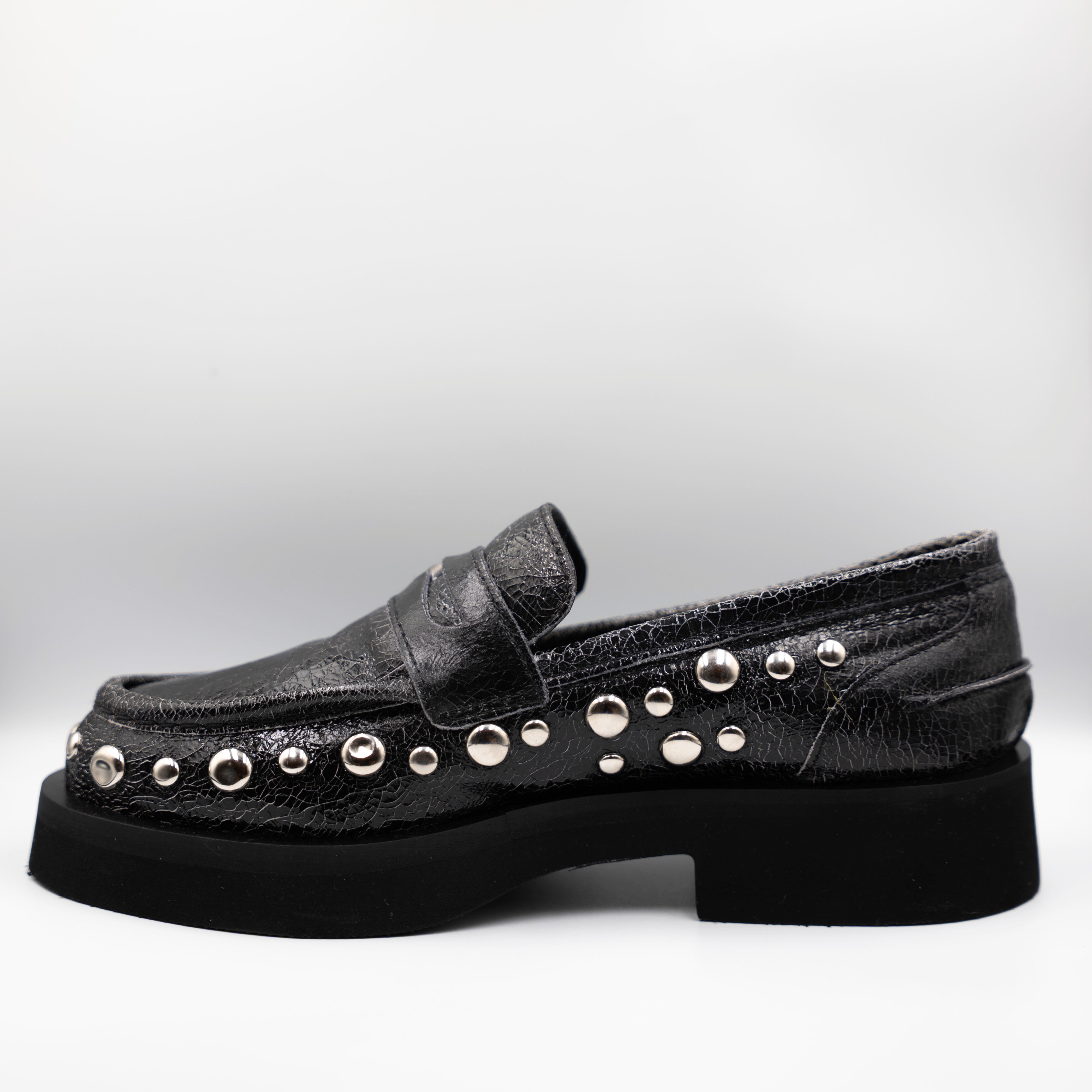 Zoe - Mocassini in pelle con borchie