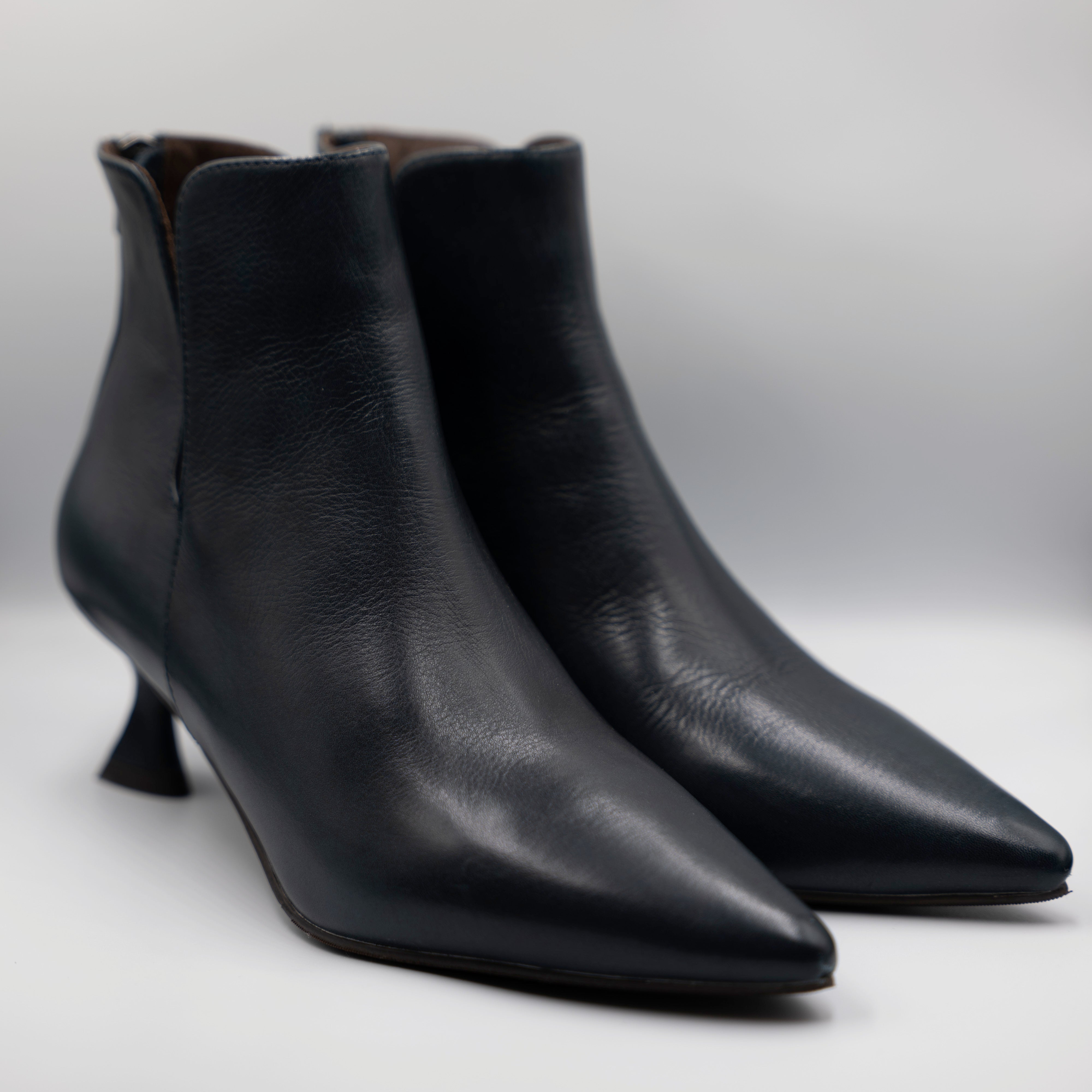 La Vitrina - Tronchetti a punta con zip