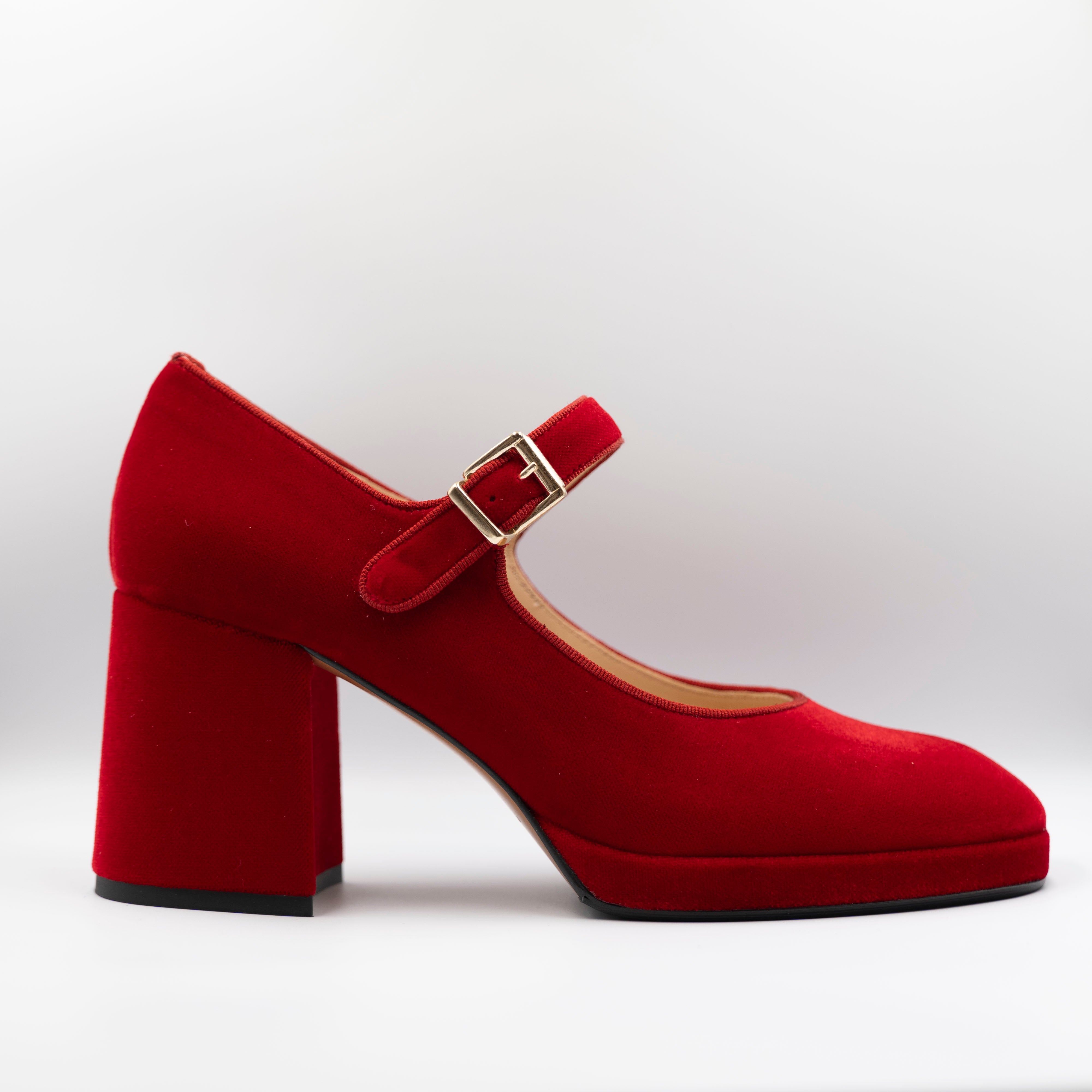 Fabio Rusconi - Décolleté in velluto con cinturino e plateau - Rosso