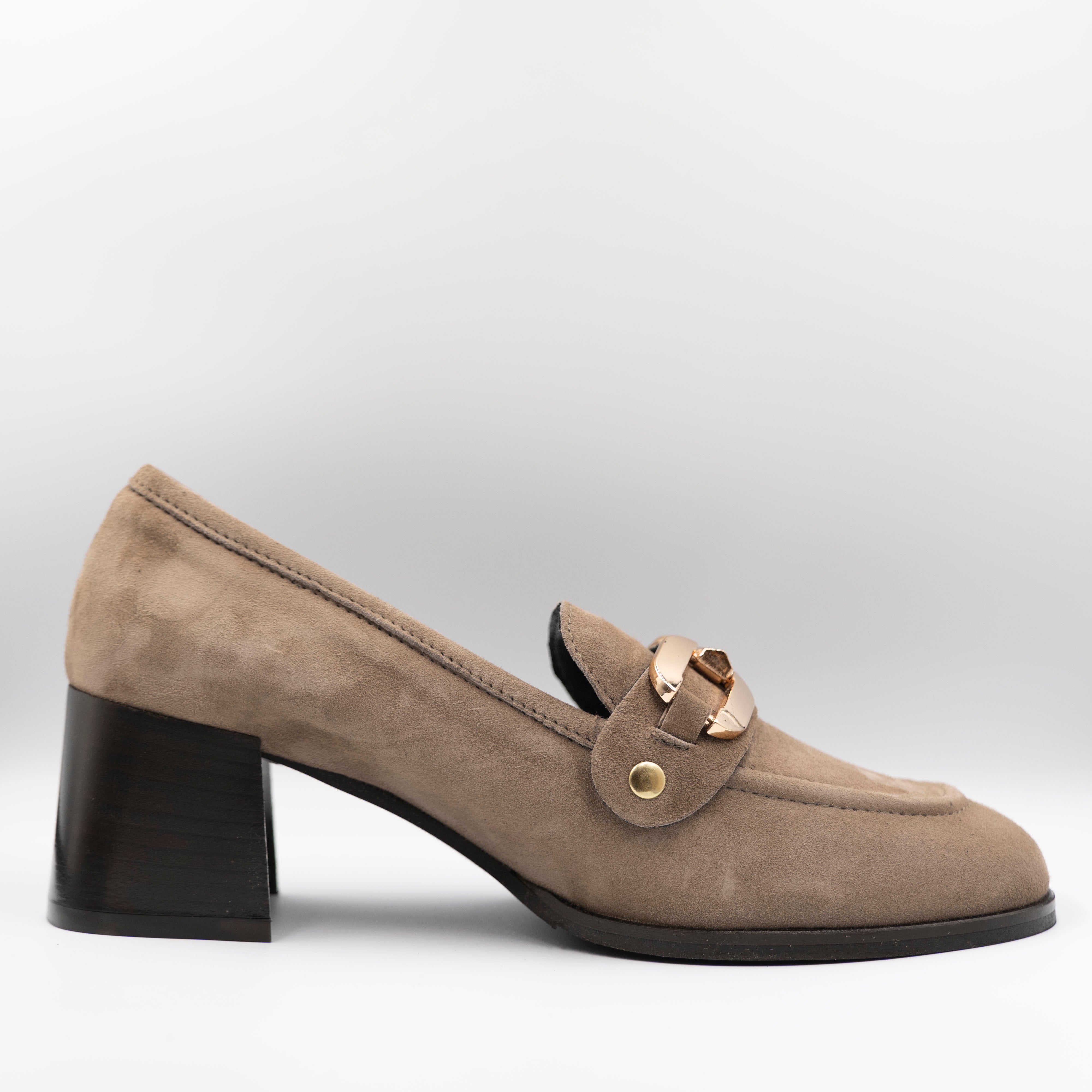 Illuminal - Mocassini in camoscio con accessorio -Taupe