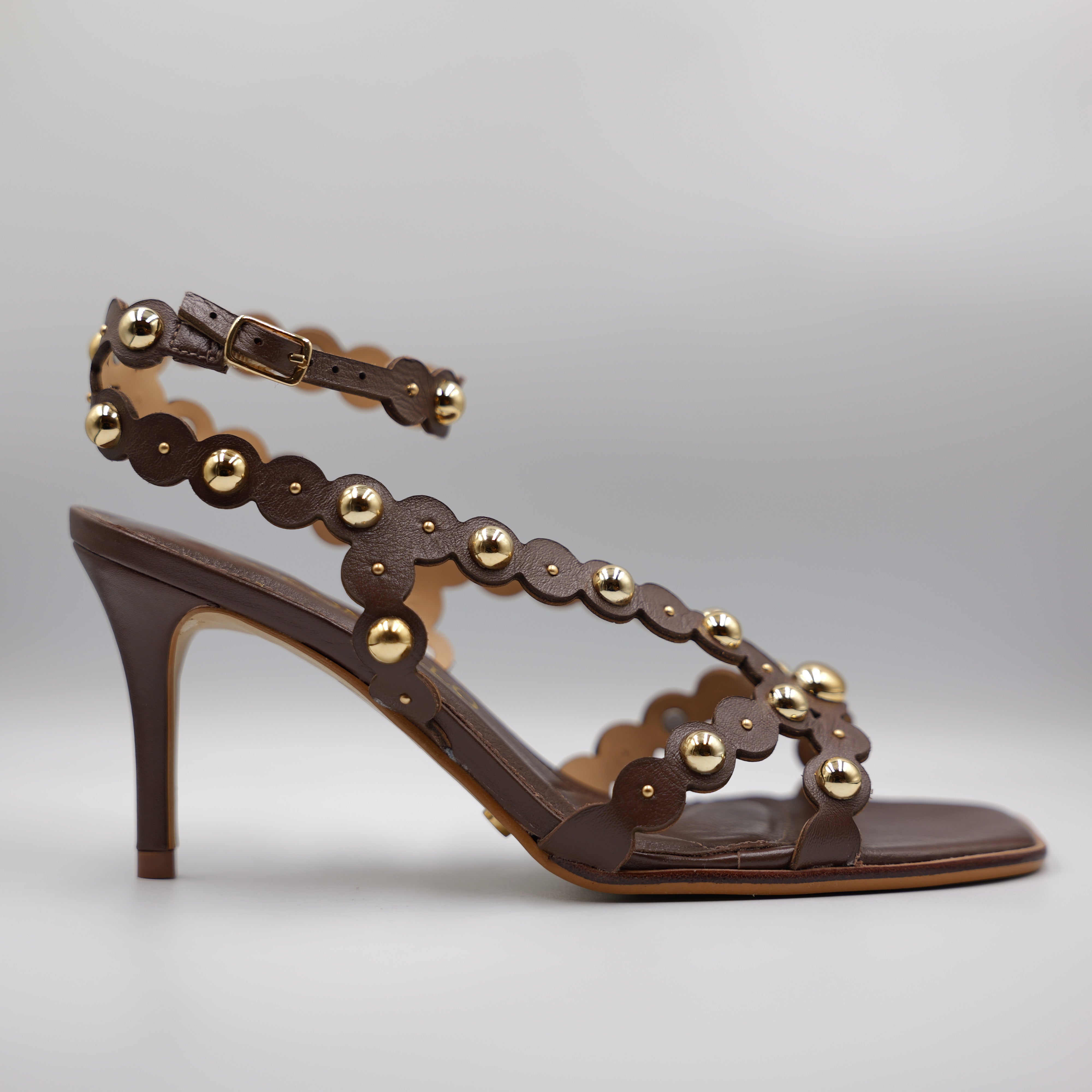 Cecconello - Sandalo in pelle con borchie