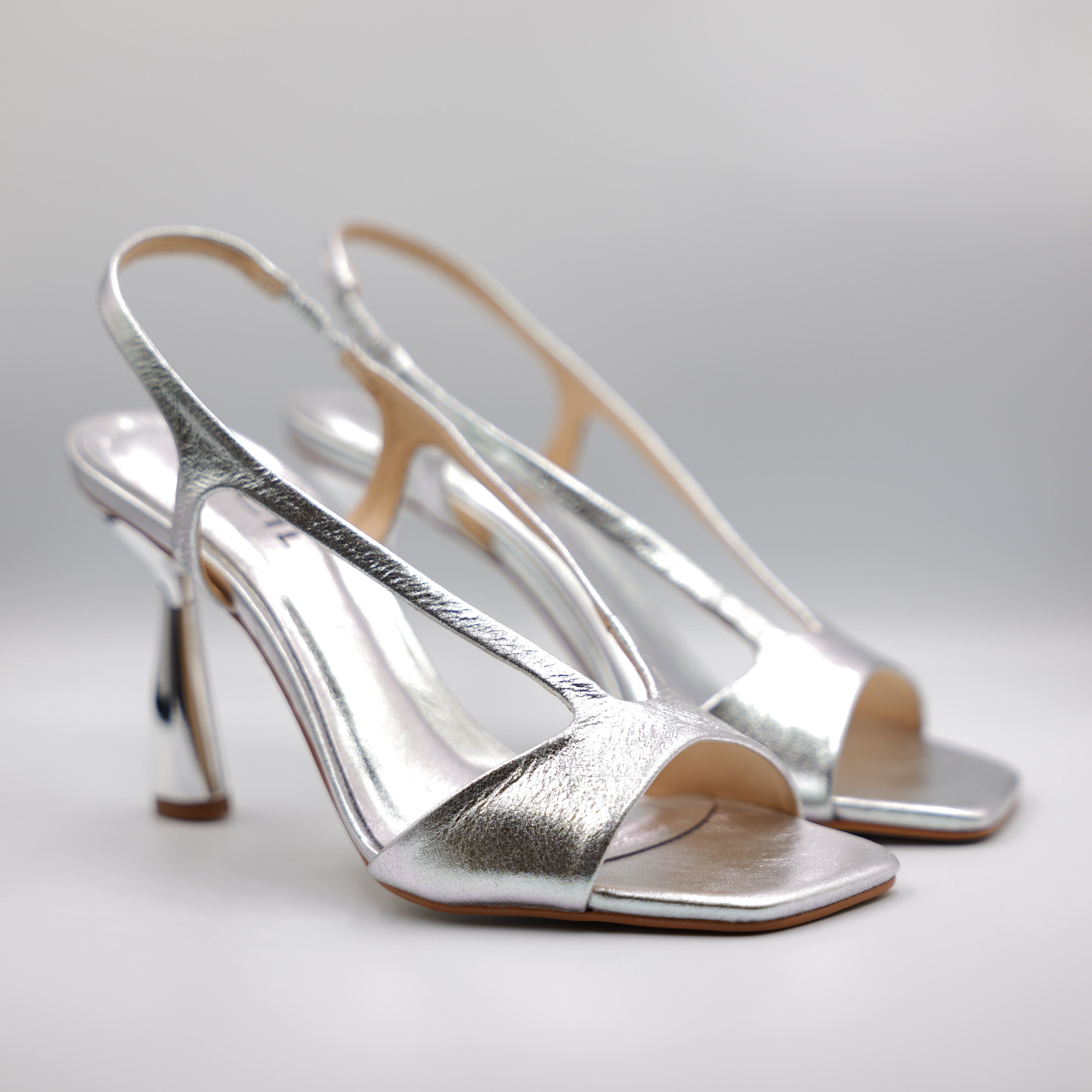 Cecil - Sandalo in pelle con elastico