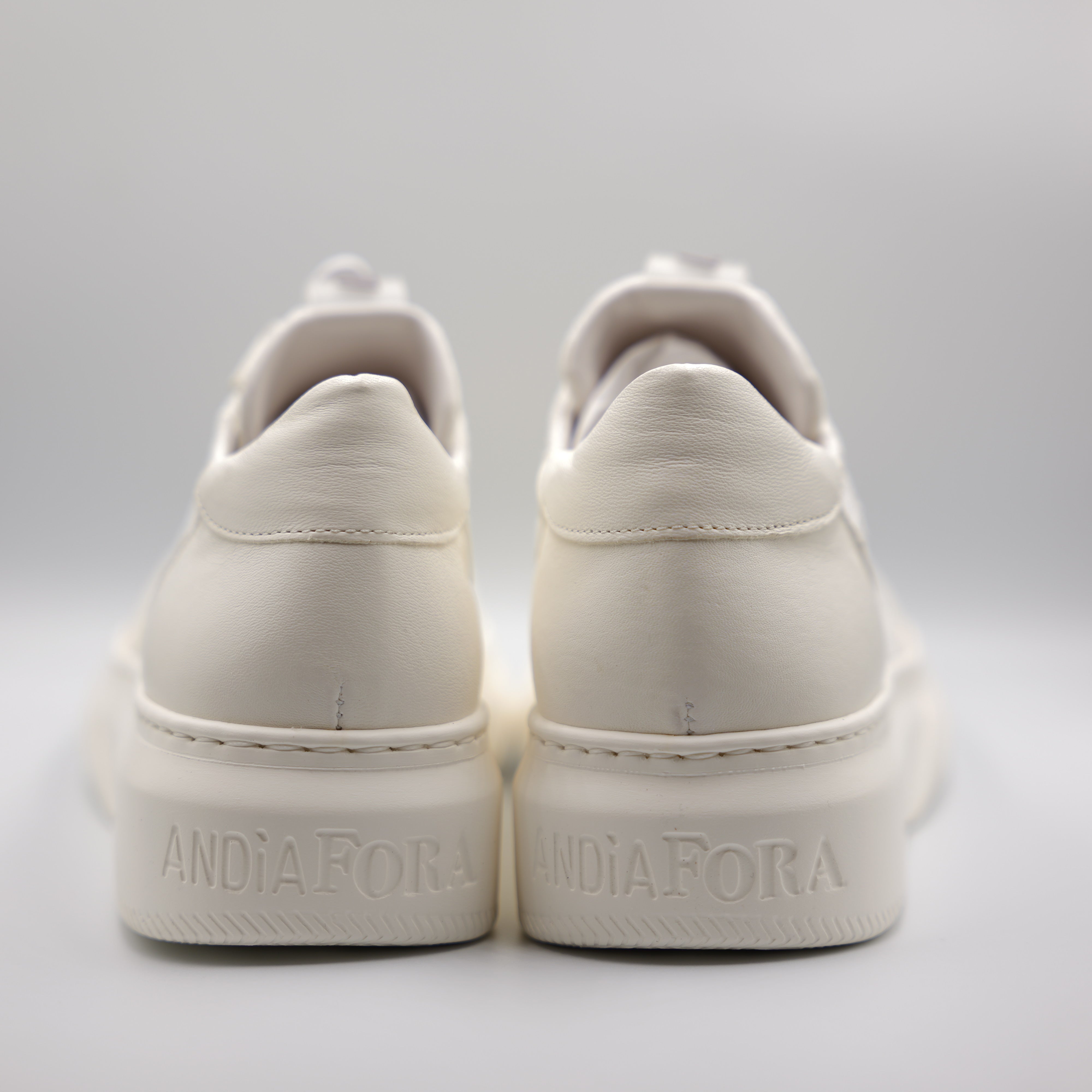 Andiafora - Sneakers in pelle e pizzo