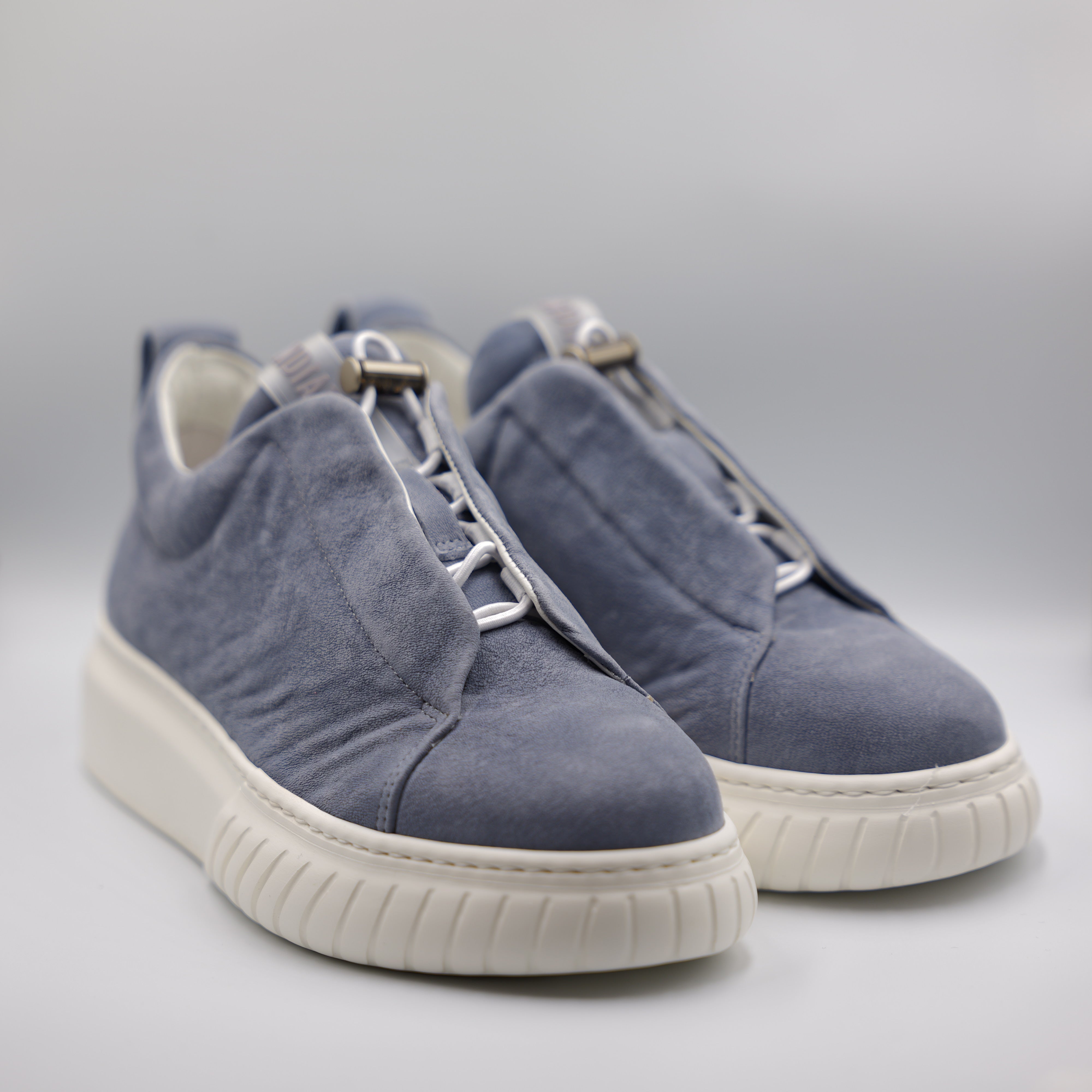 Andiafora - Sneakers in camoscio