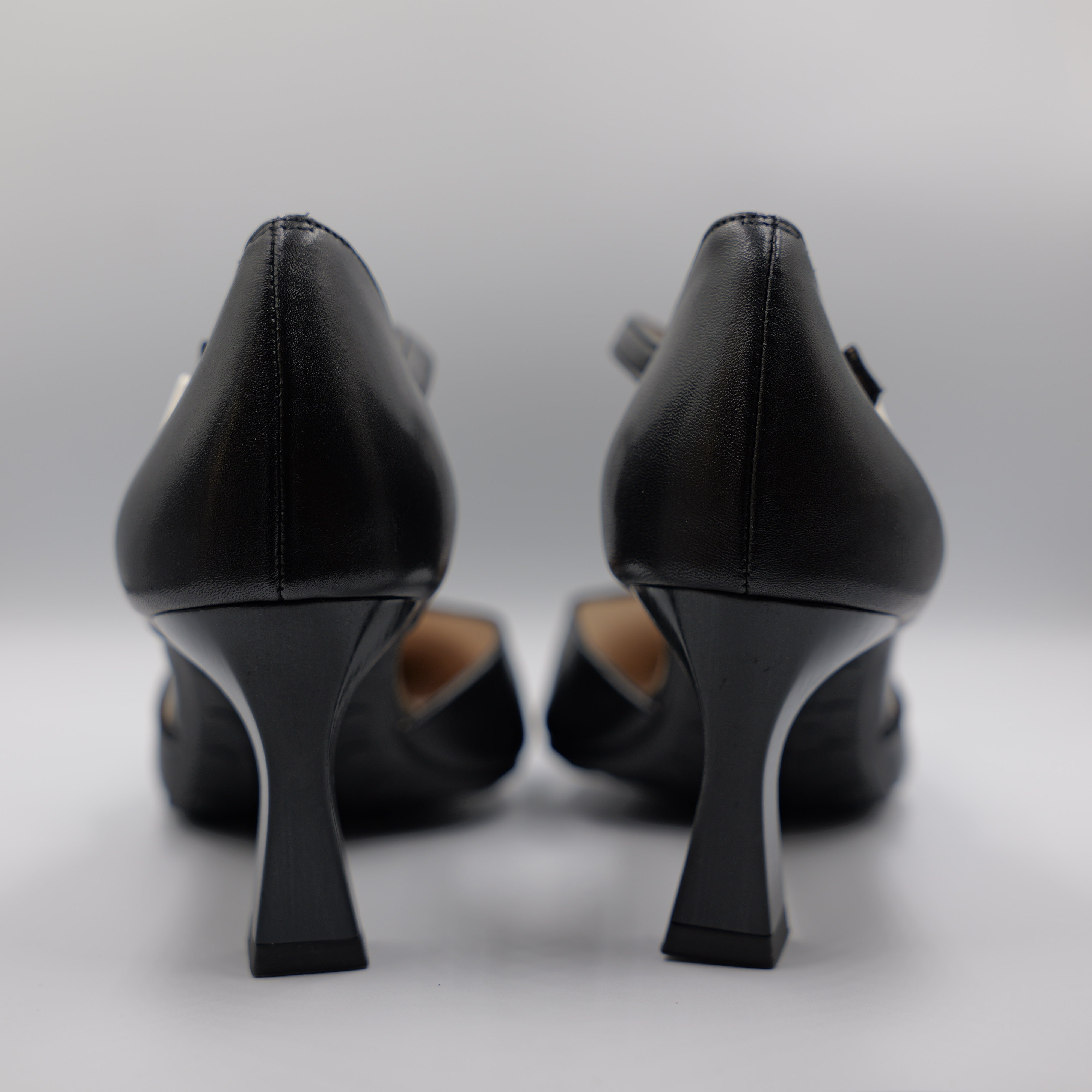 Hispanitas - Decollete' pelle con cinturino