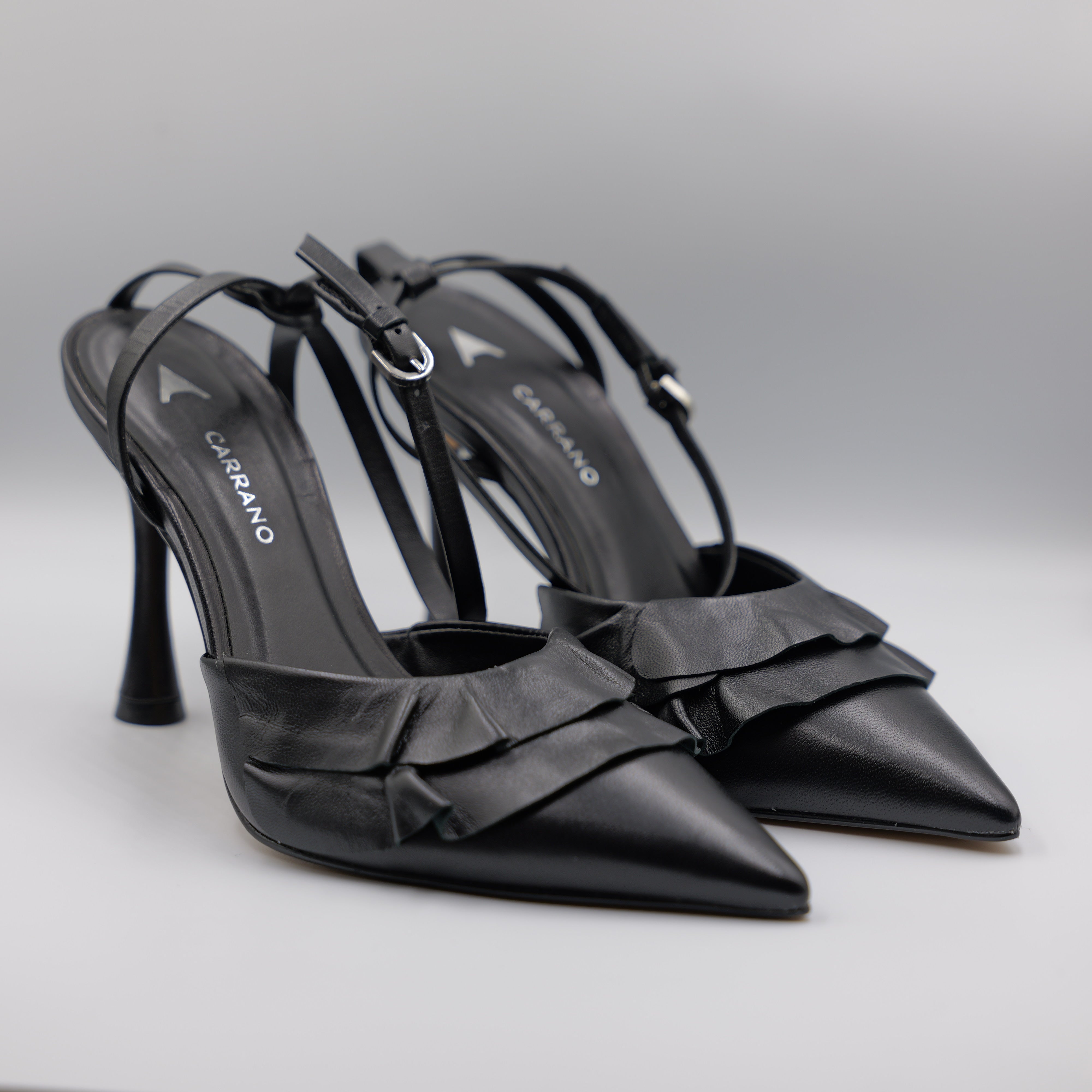 Carrano-slingback in pelle con cinturino