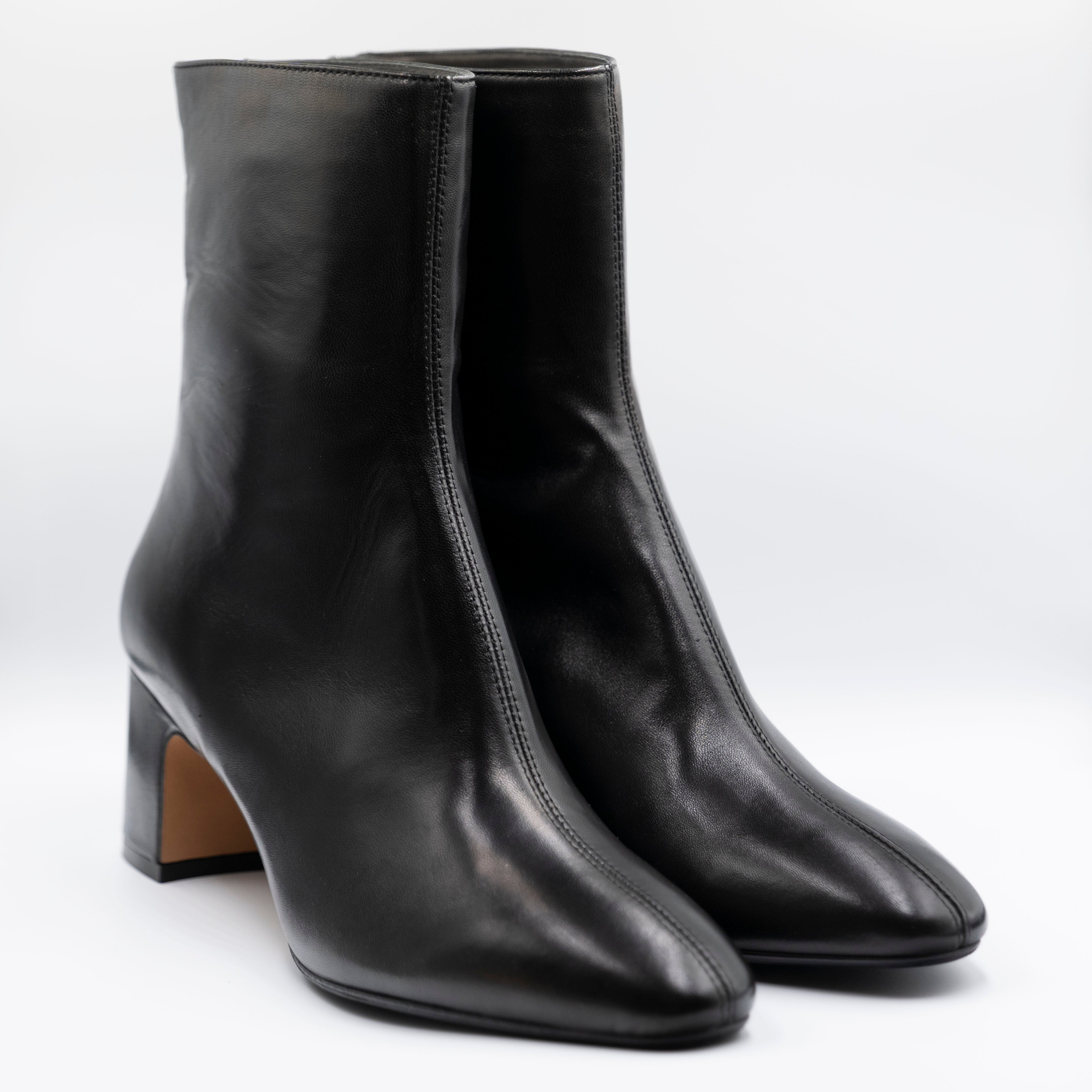 Fabio Rusconi - Tronchetti in nappa cucitura sul davanti