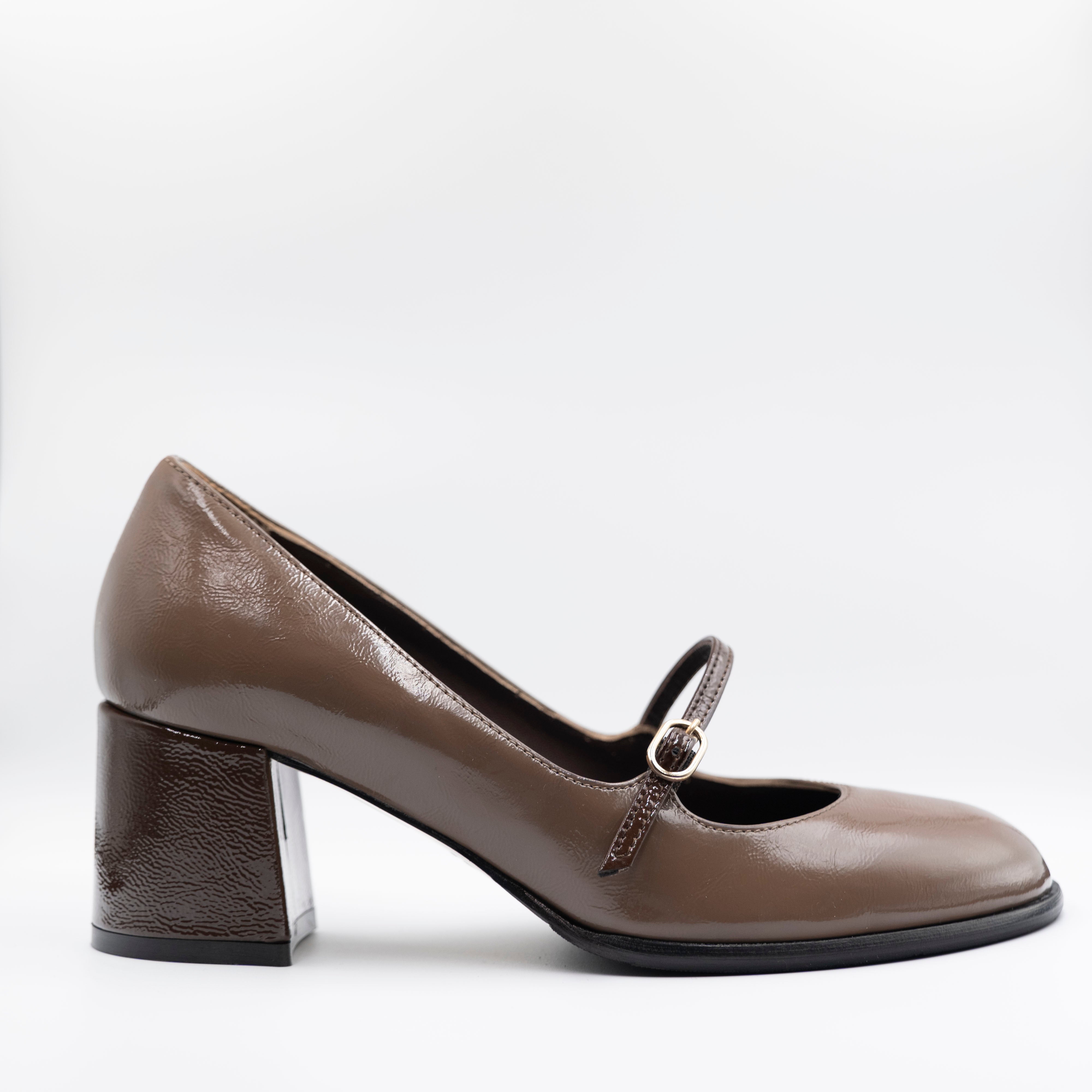 L'arianna - Décollete in naplak con cinturino