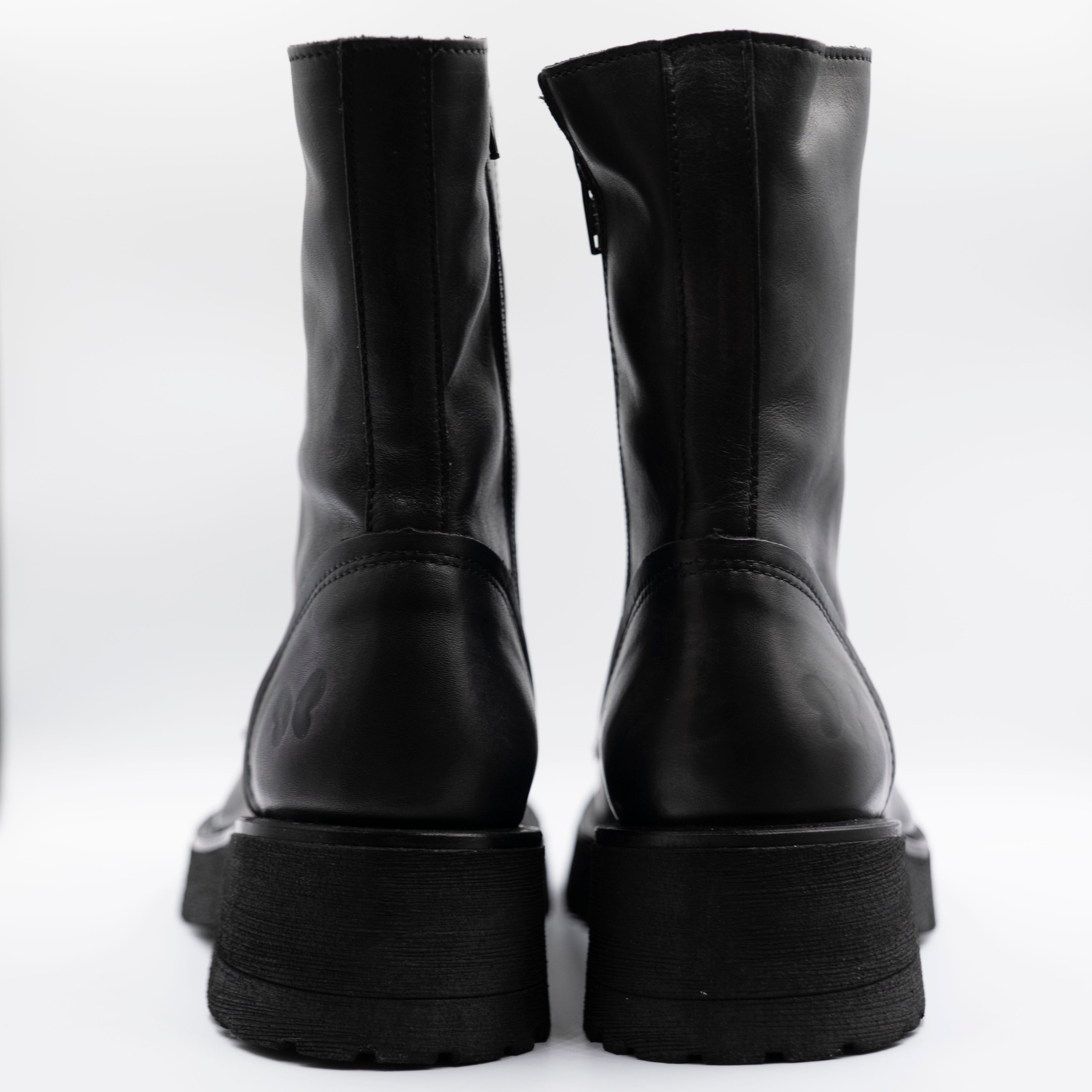 Felmini - Anfibi in pelle neri con zip