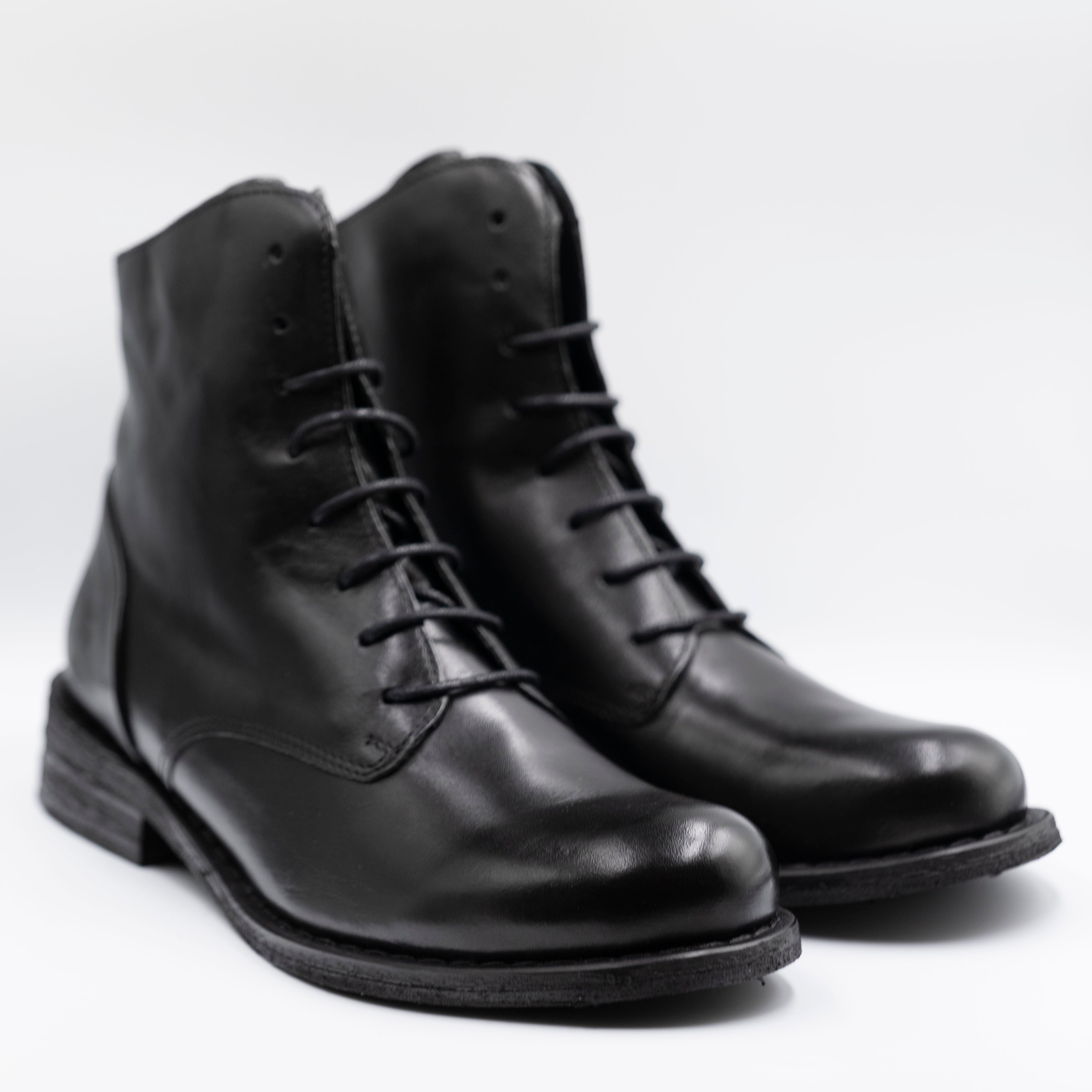 Felmini - Anfibi in pelle con zip