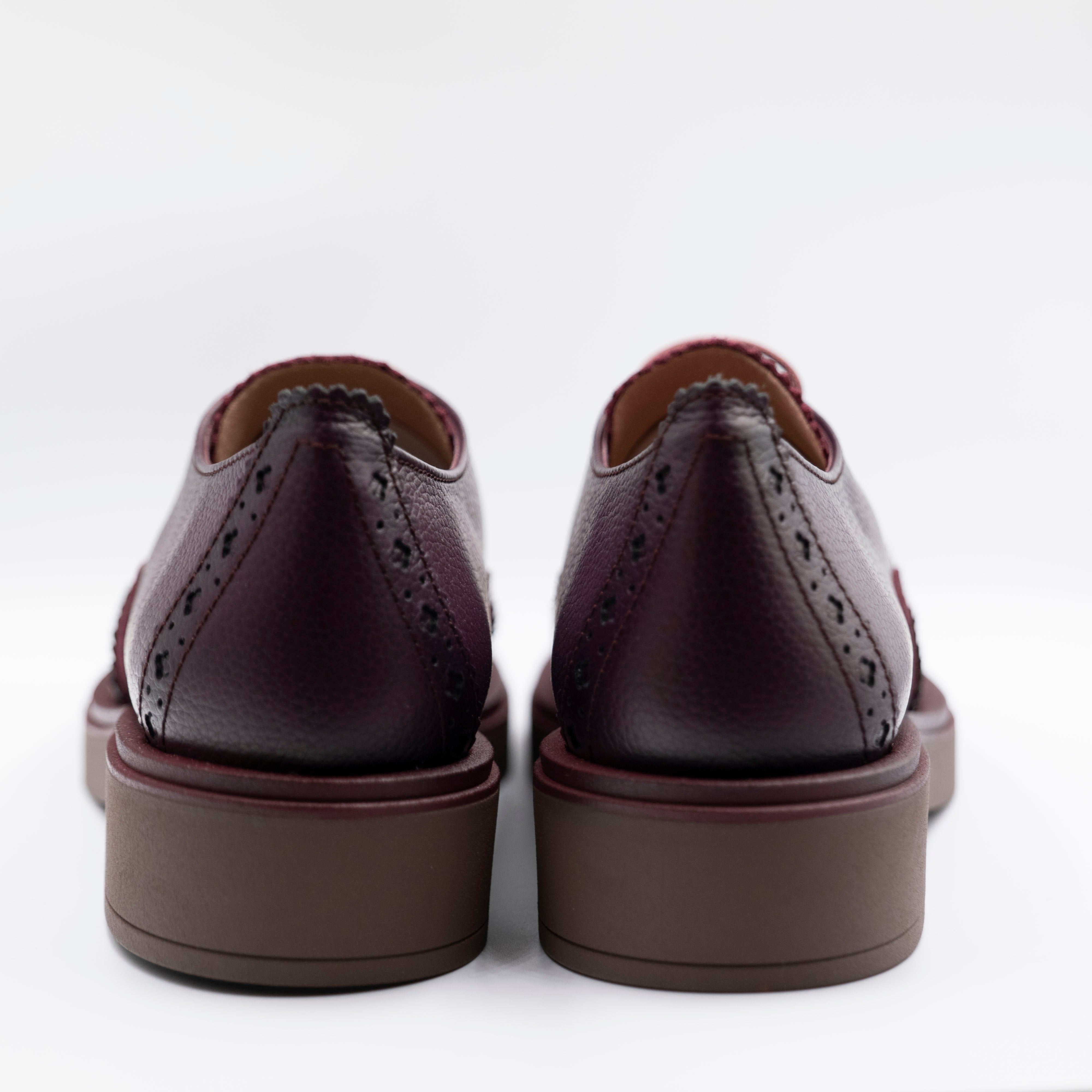 Hispanitas - Ingegnere con i lacci