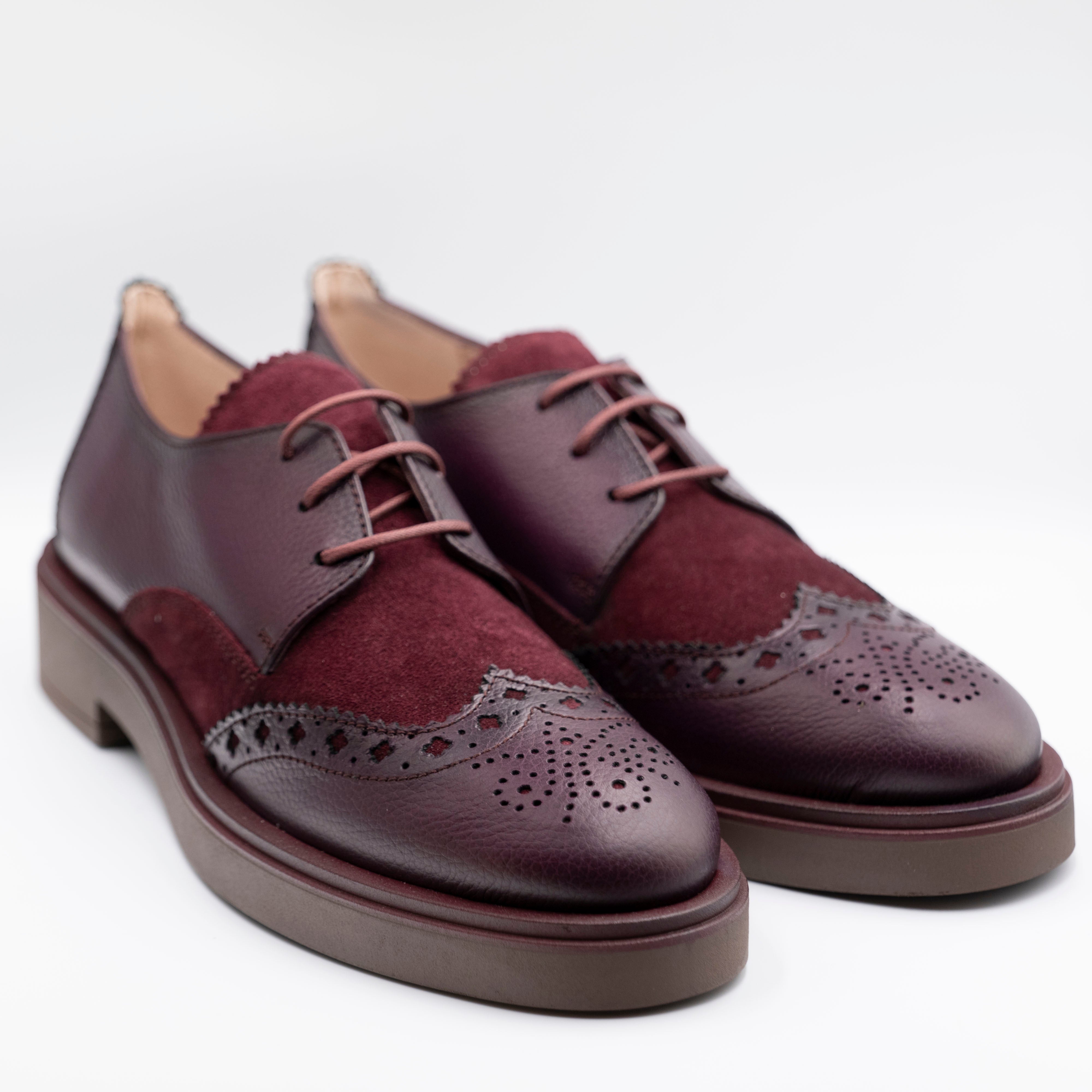 Hispanitas - Ingegnere con i lacci