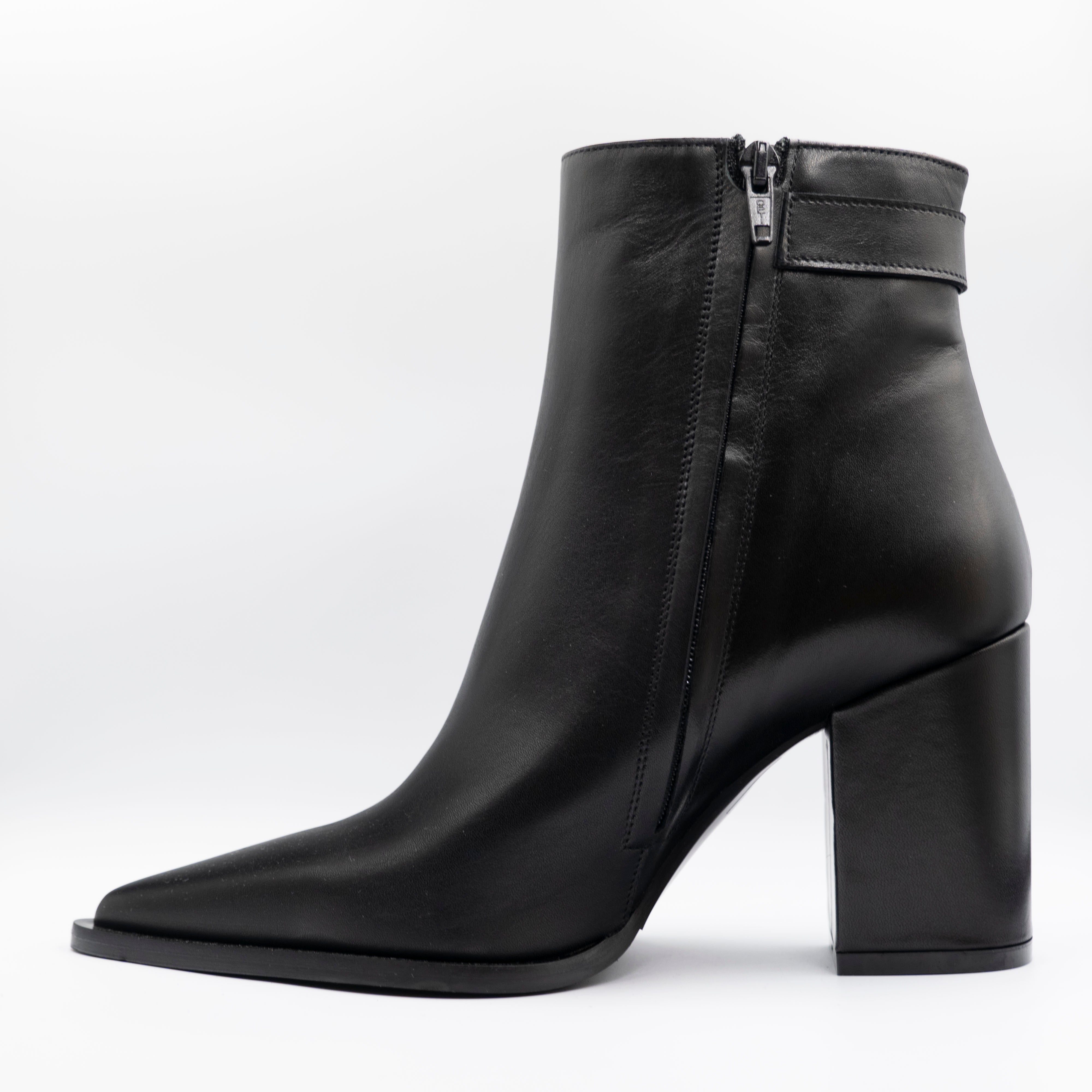 Albano - Tronchetti in pelle a punta