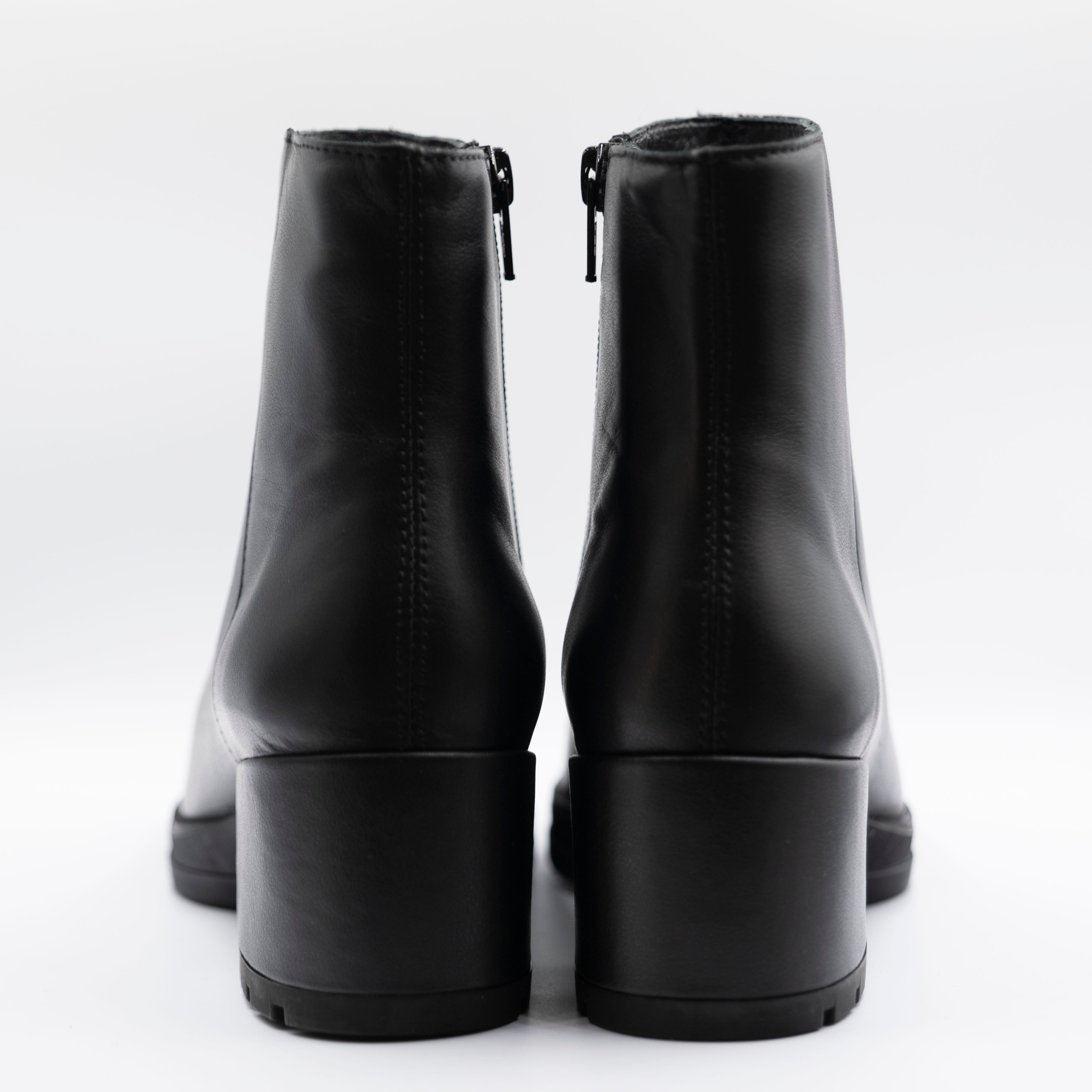 Unisa - Tronchetti in pelle con plateau e zip