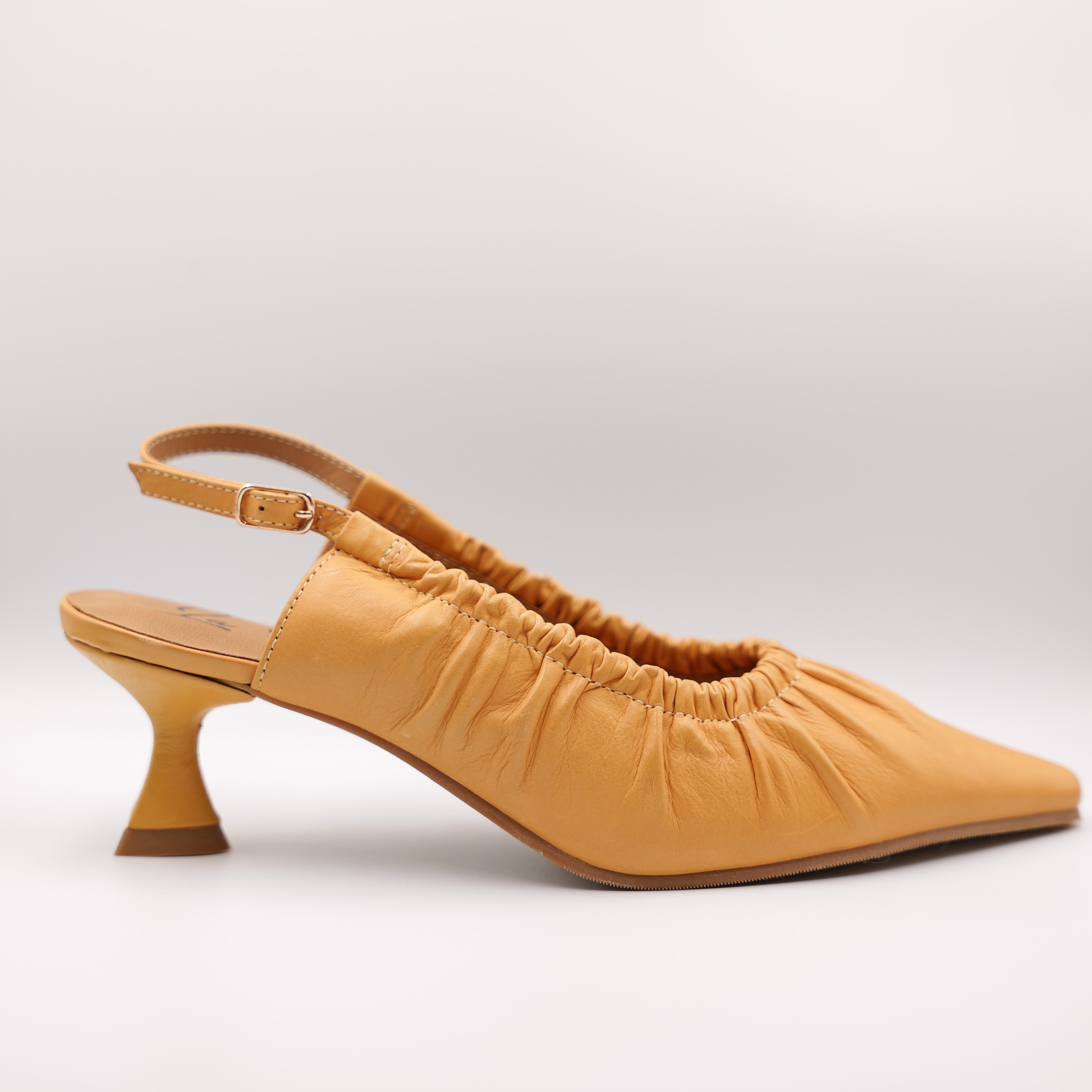 La Vitrina - Slingback in pelle con cinturino
