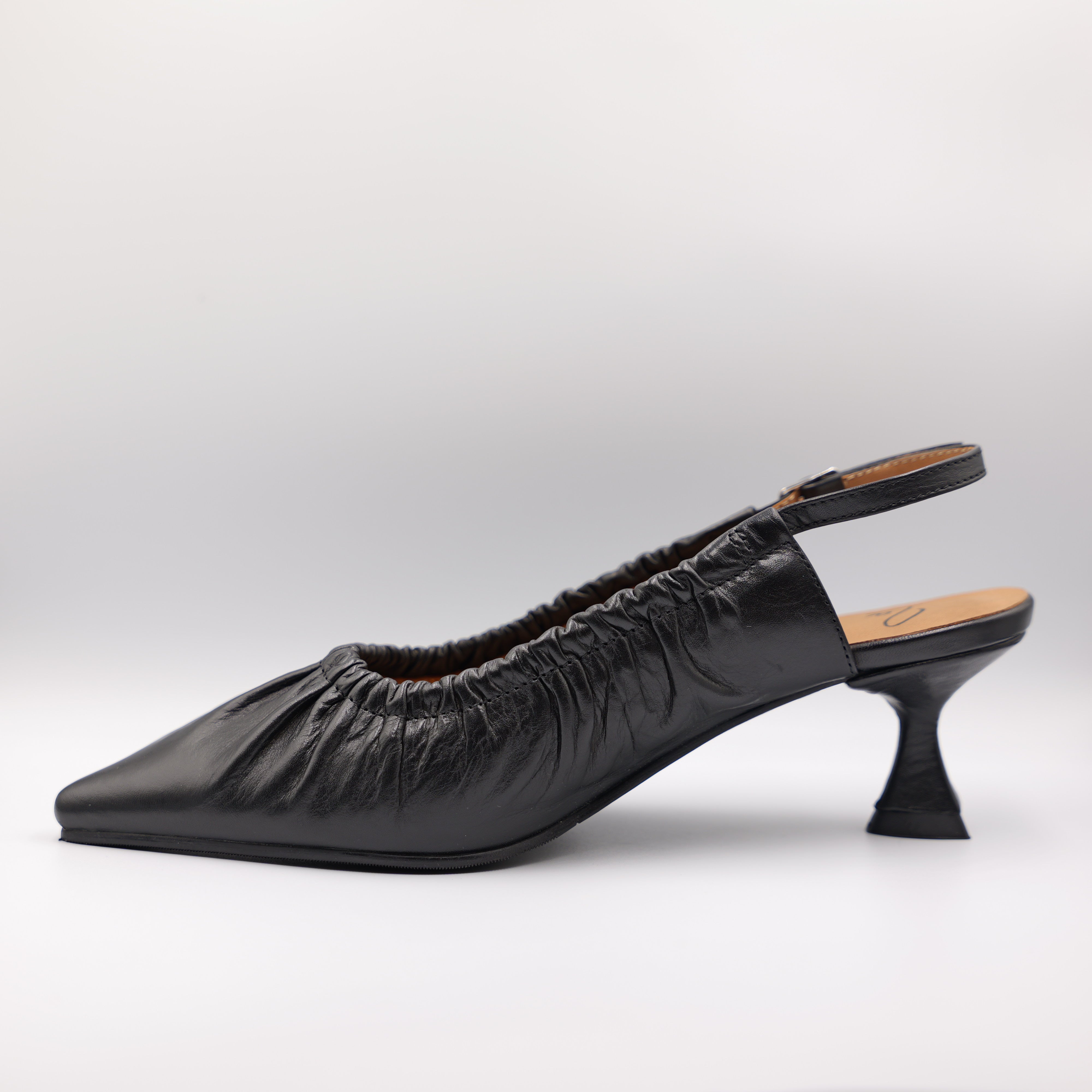 La Vitrina - Slingback in pelle con cinturino