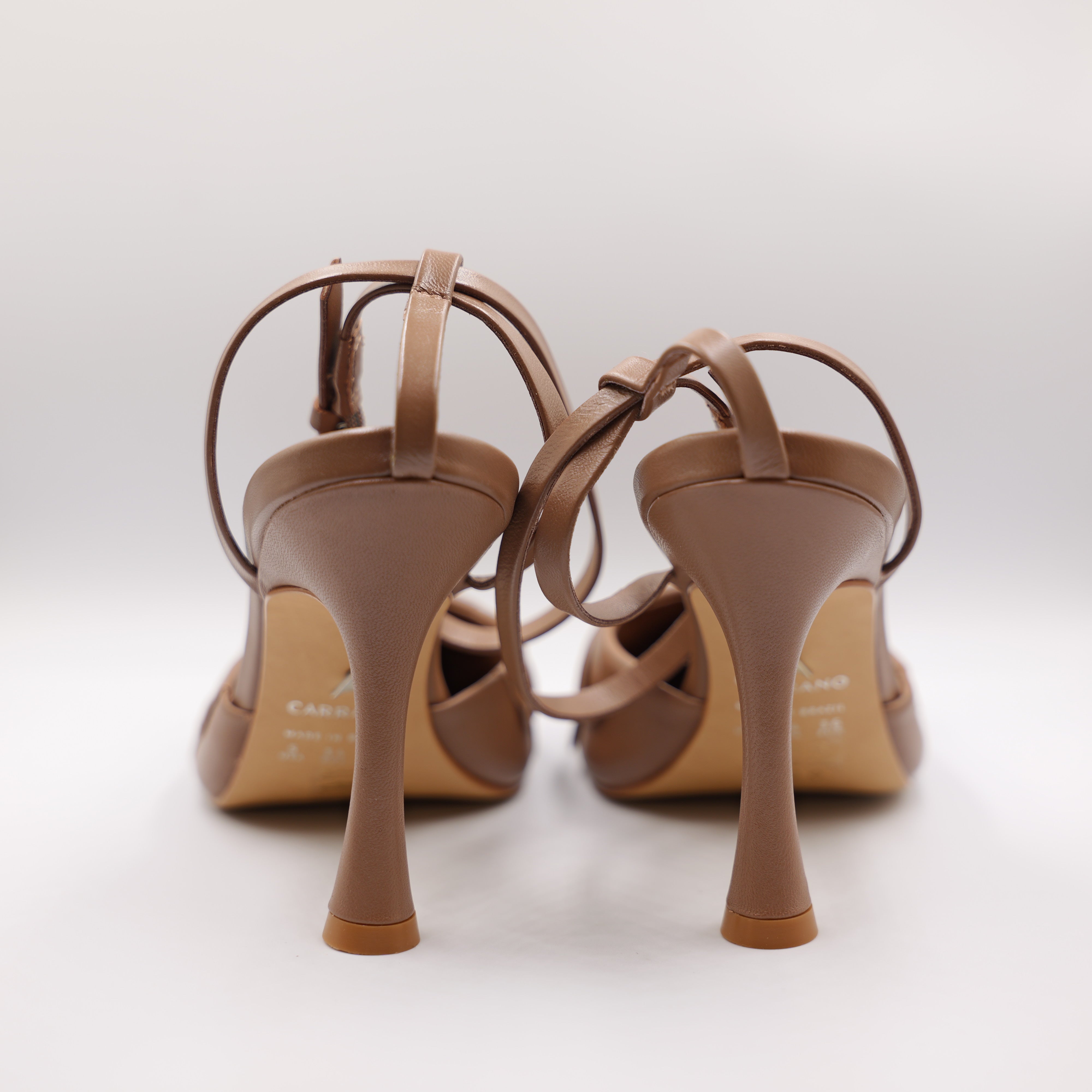 Carrano- Slingback in pelle con cinturino