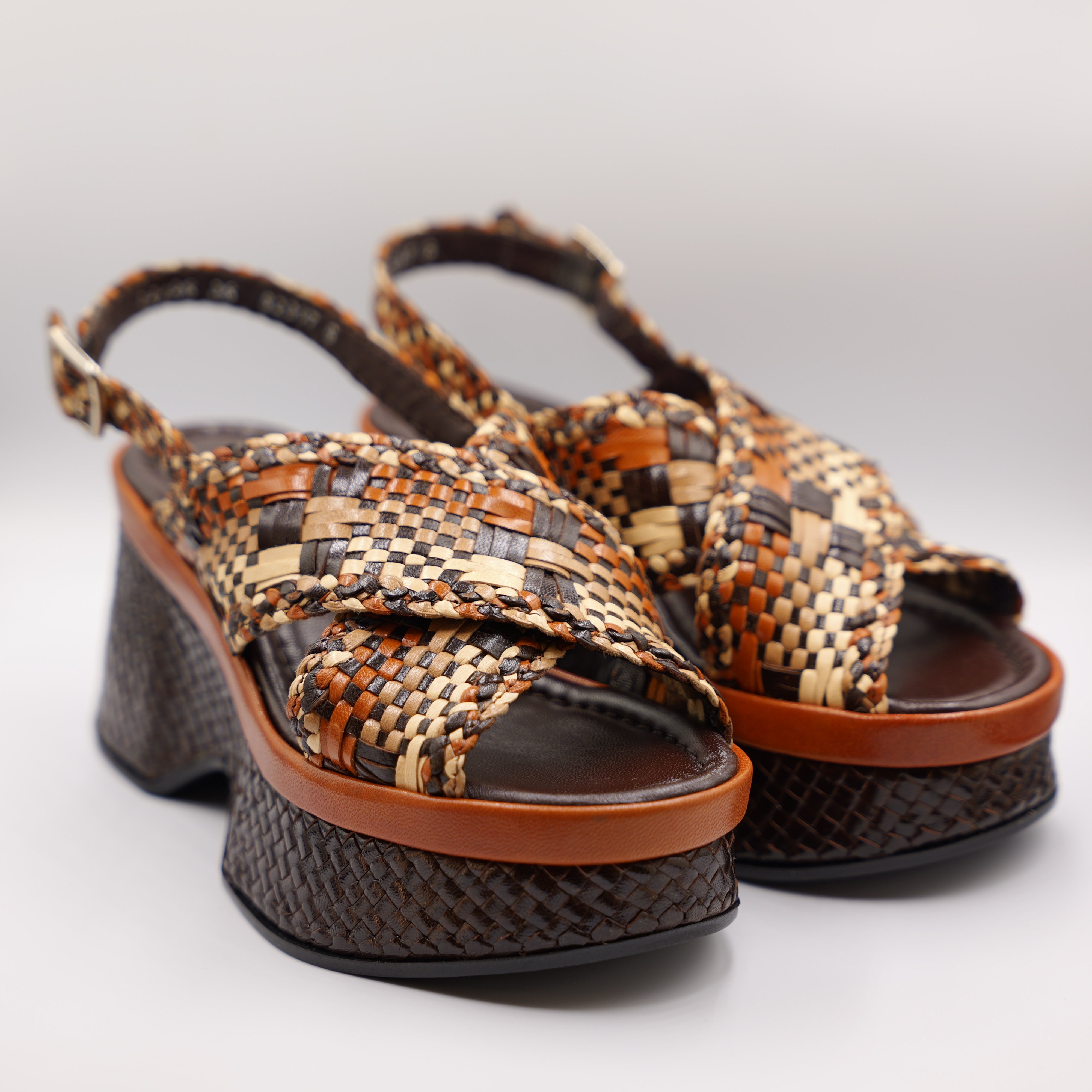 Pons Quintana - Sandalo in pelle intrecciata