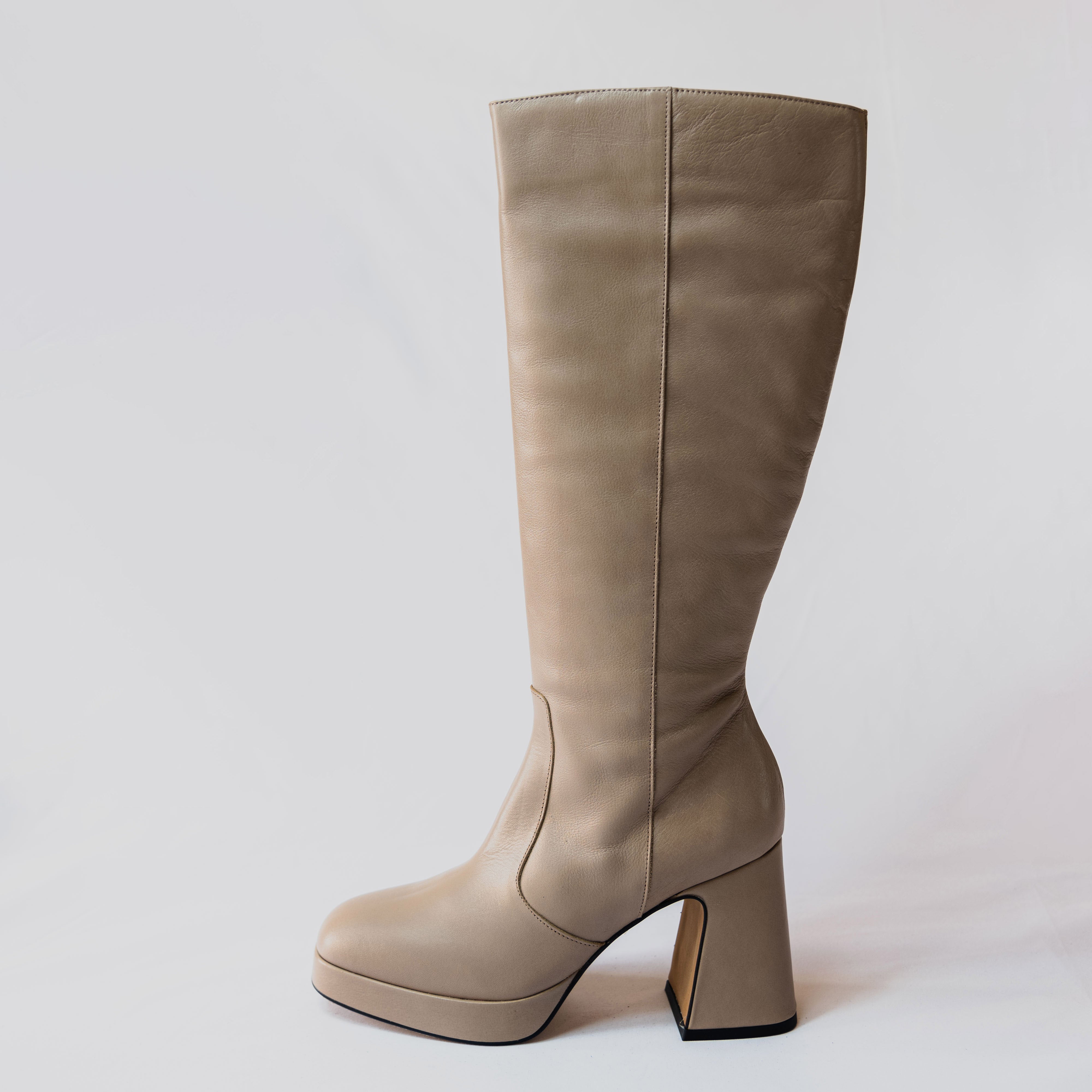 Angel alarcon - Stivali in pelle con plateau e zip