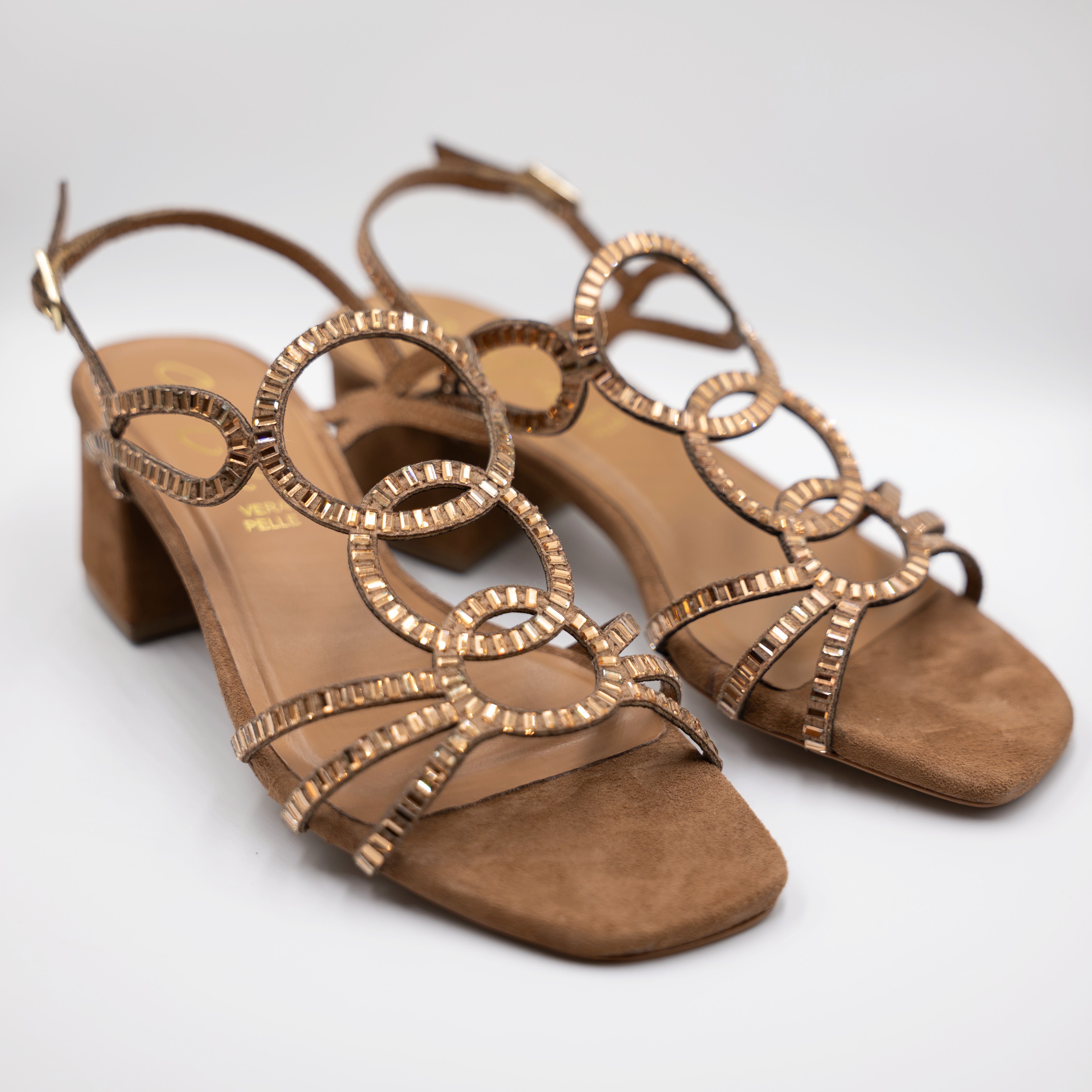 Cristin - Sandali in camoscio con cinturino e strass