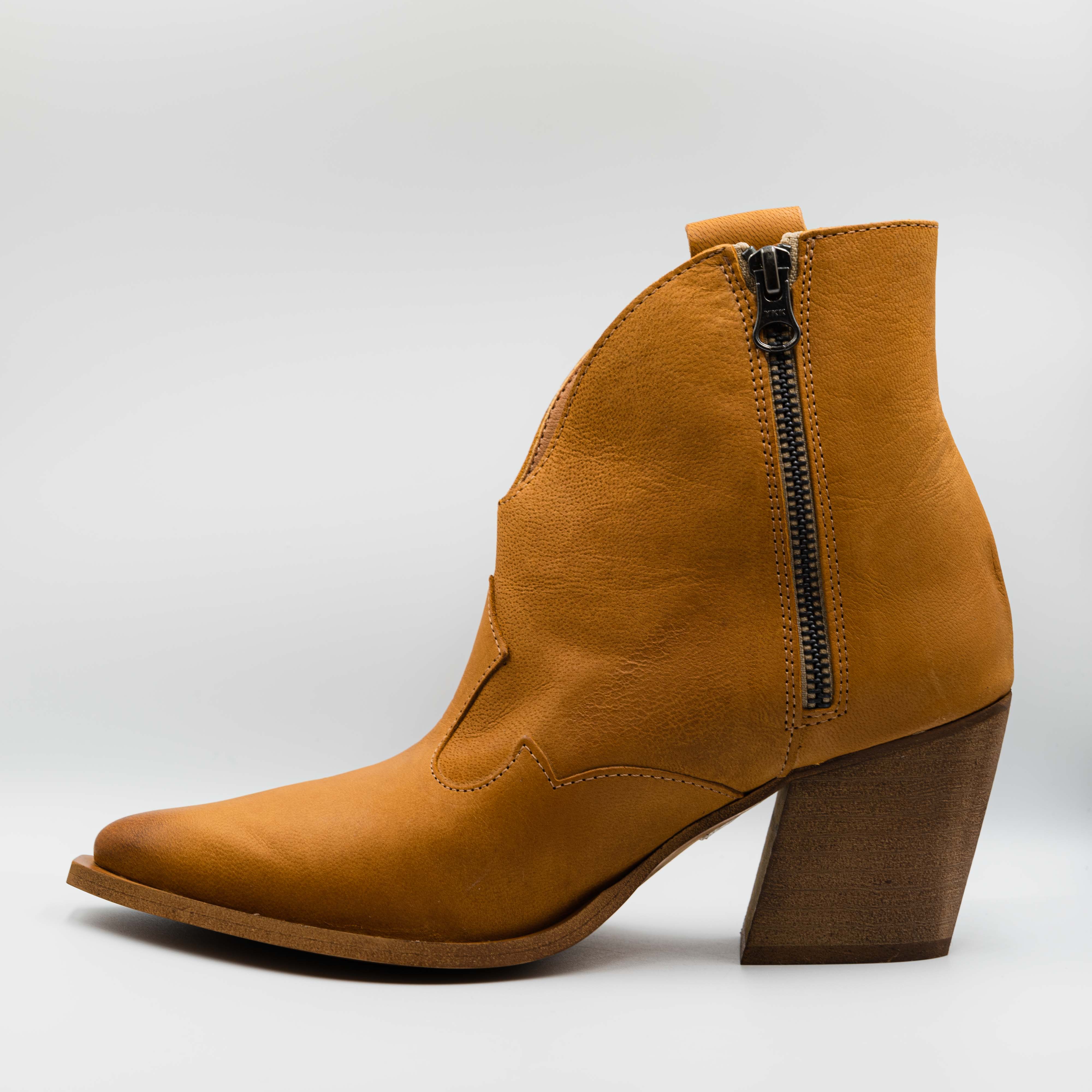 Belang - Camperos in pelle con zip tacco 7 cm