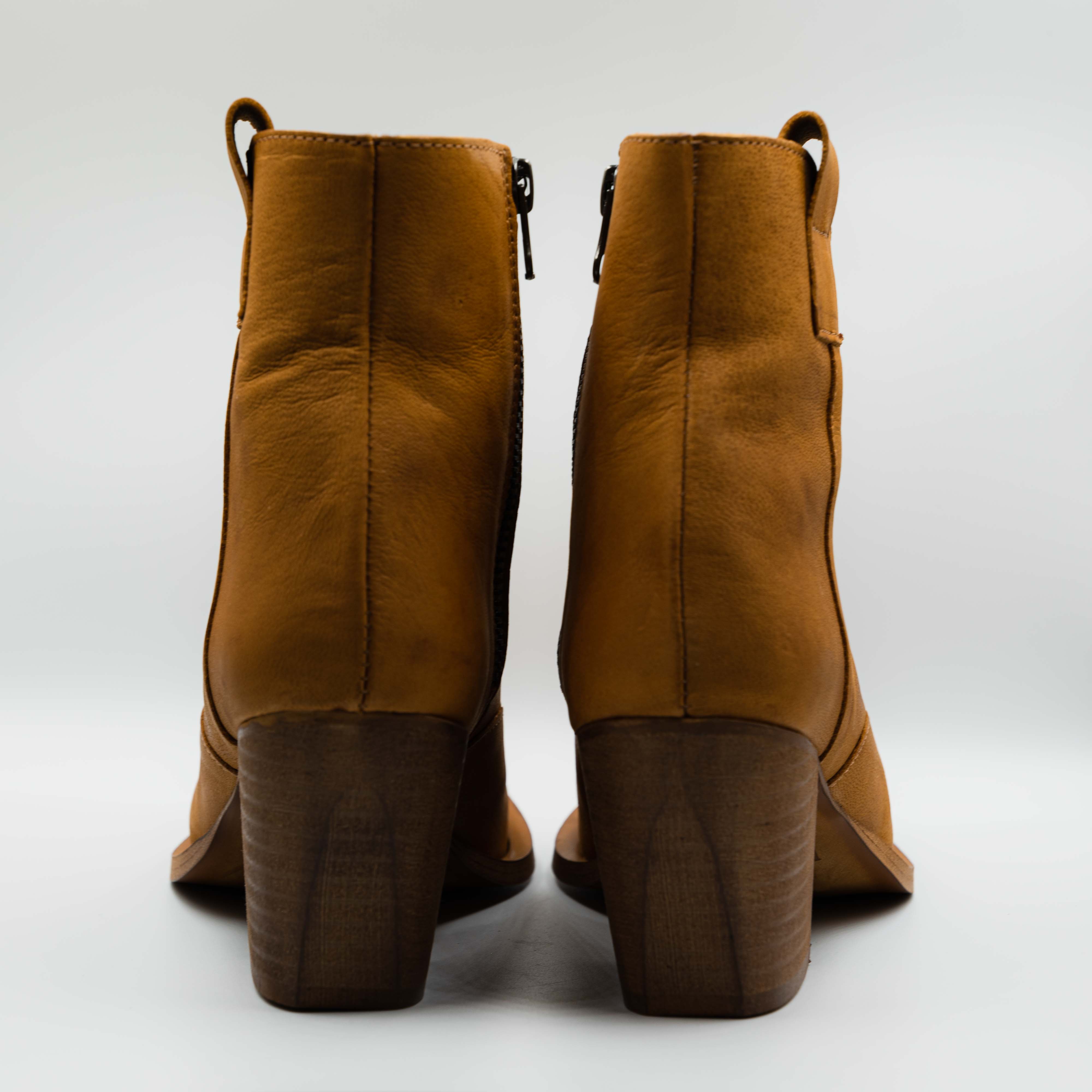 Belang - Camperos in pelle con zip tacco 7 cm