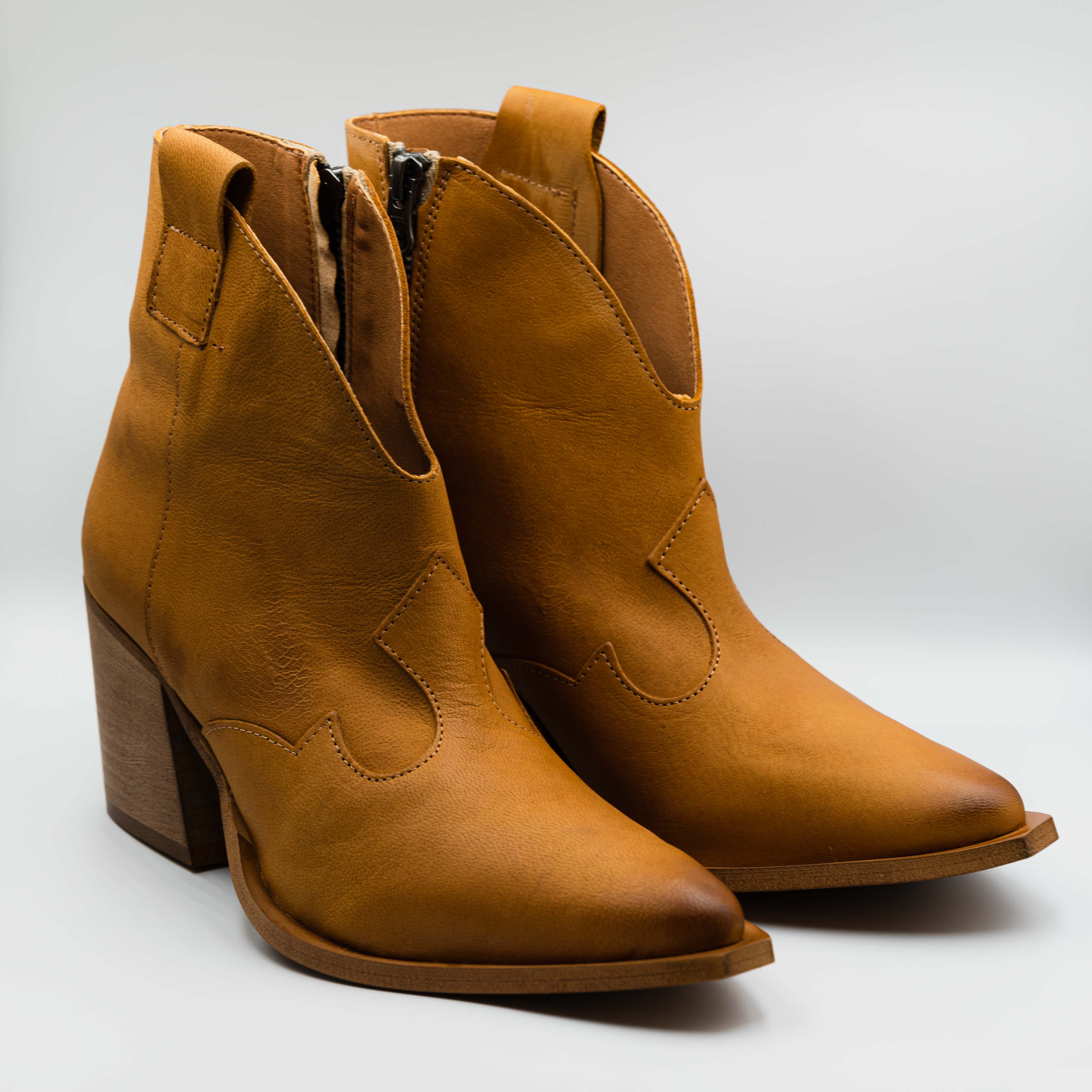 Belang - Camperos in pelle con zip tacco 7 cm