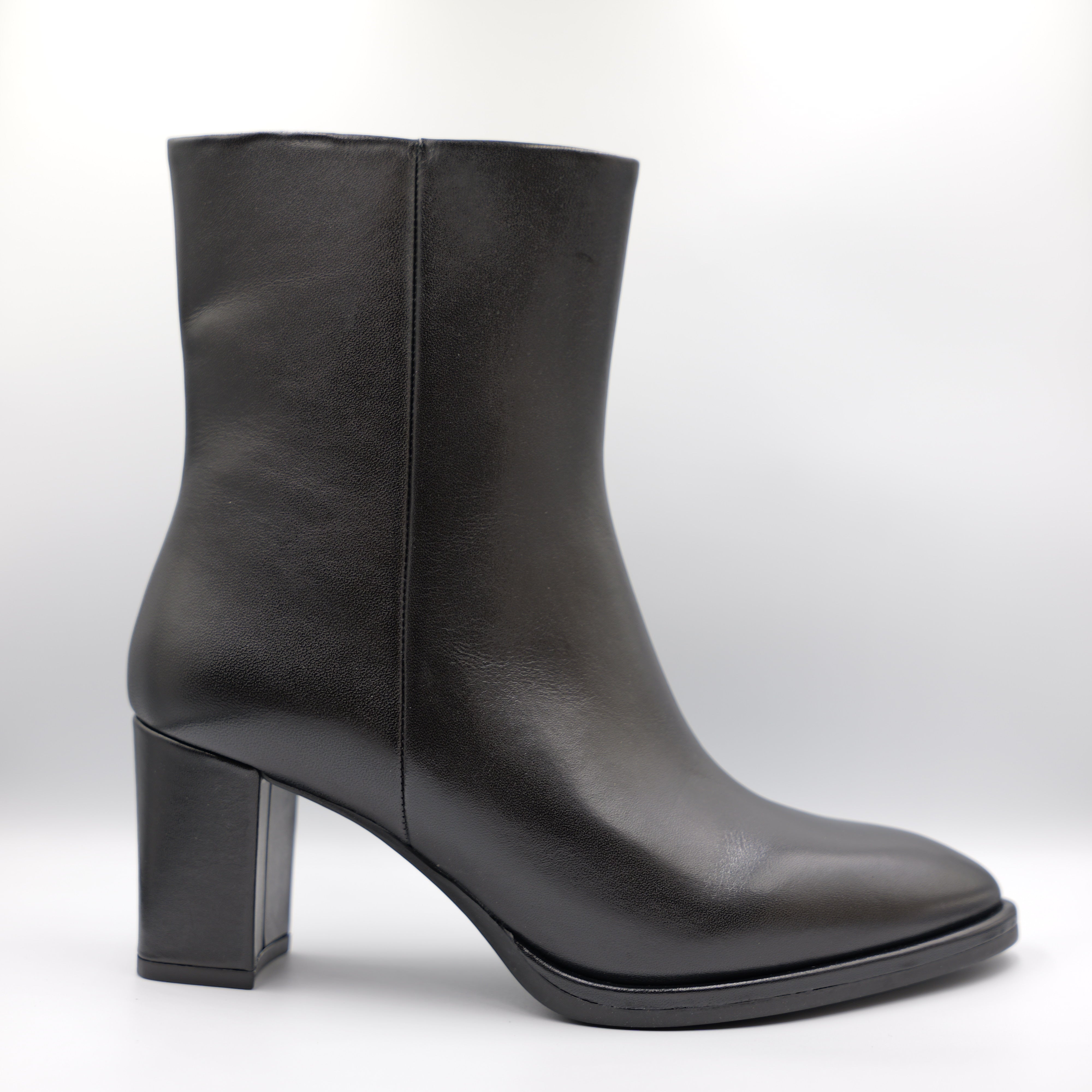 Unisa - Tronchetti in pelle con zip