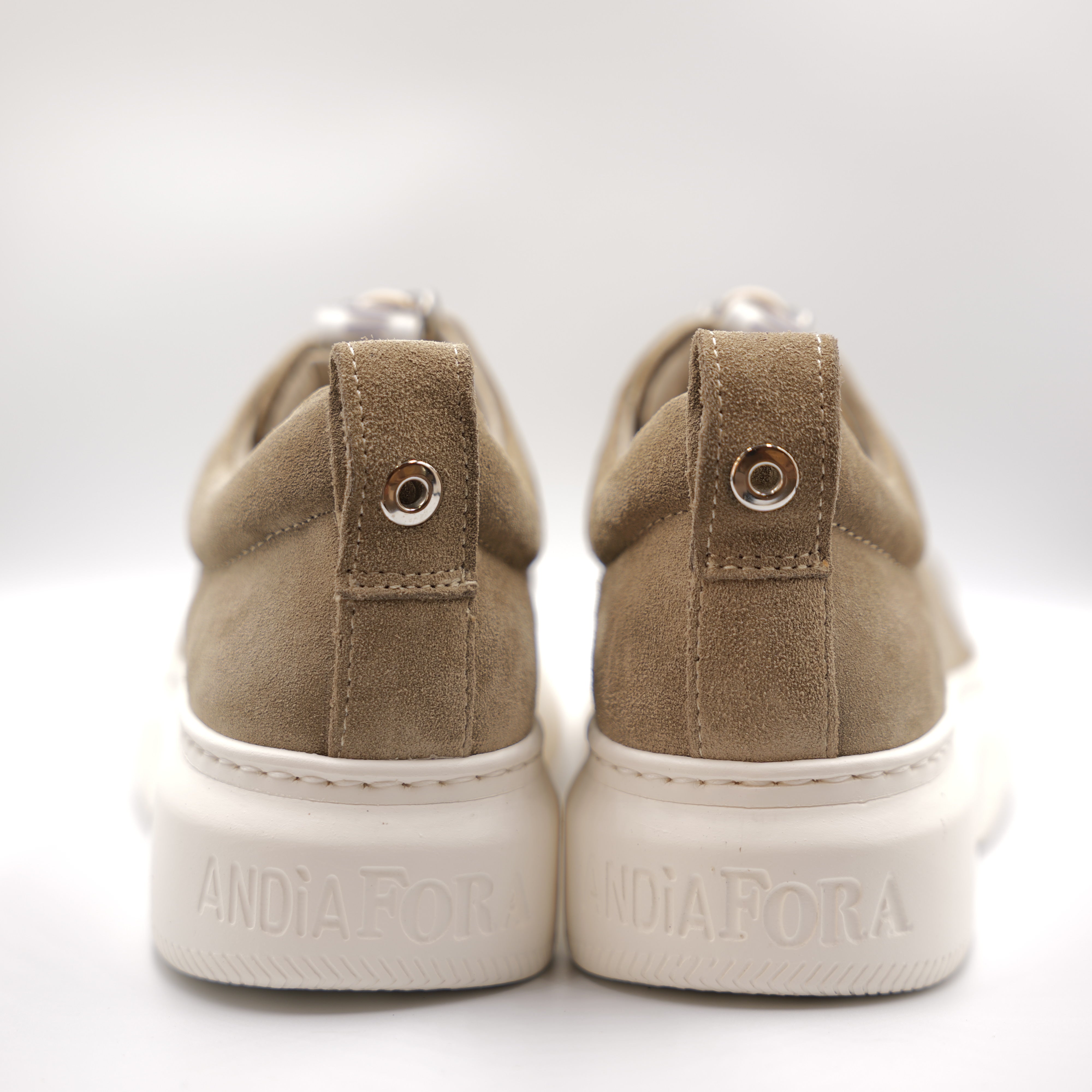Andìafora - Sneakers in camoscio con elastico