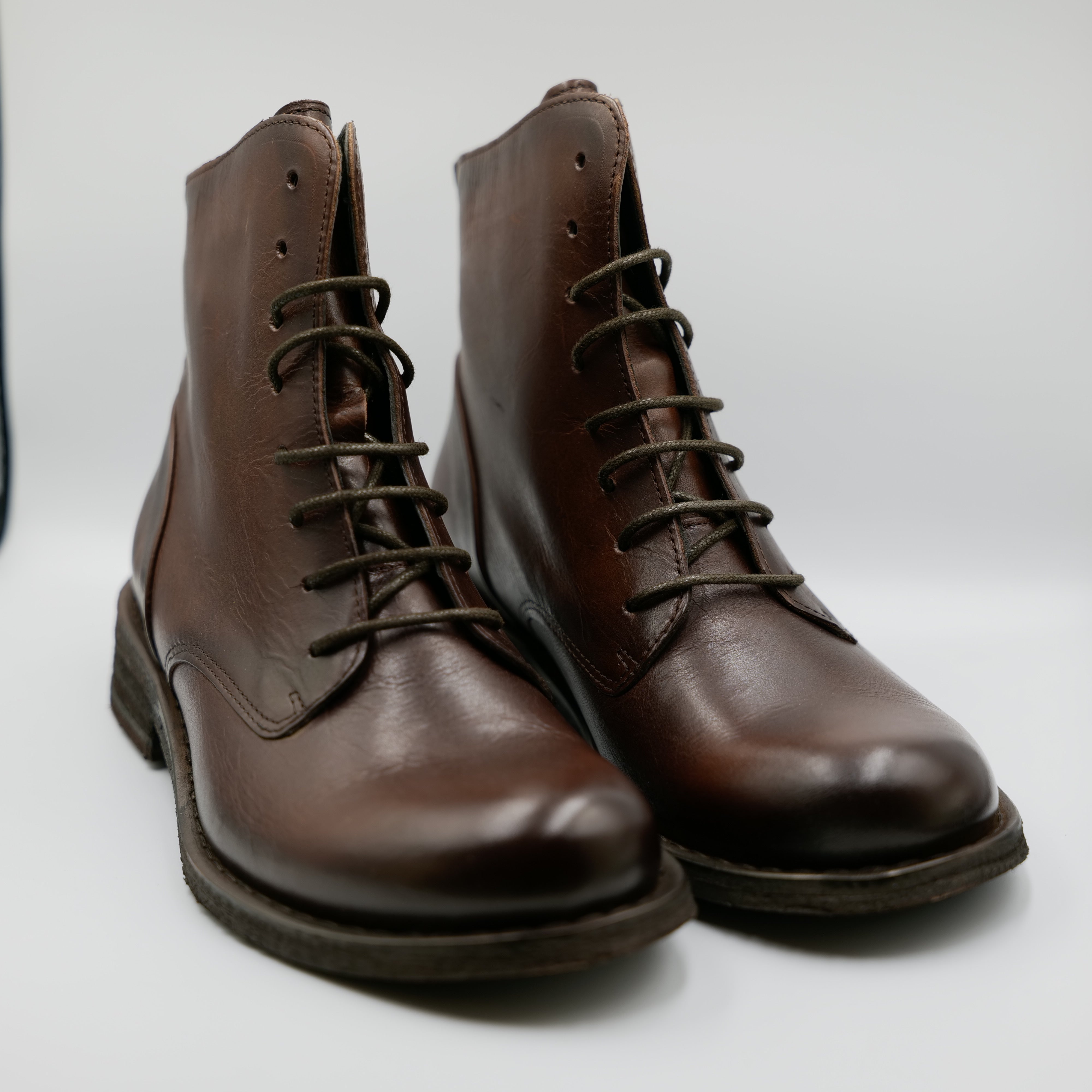 Felmini - Anfibi in pelle con zip