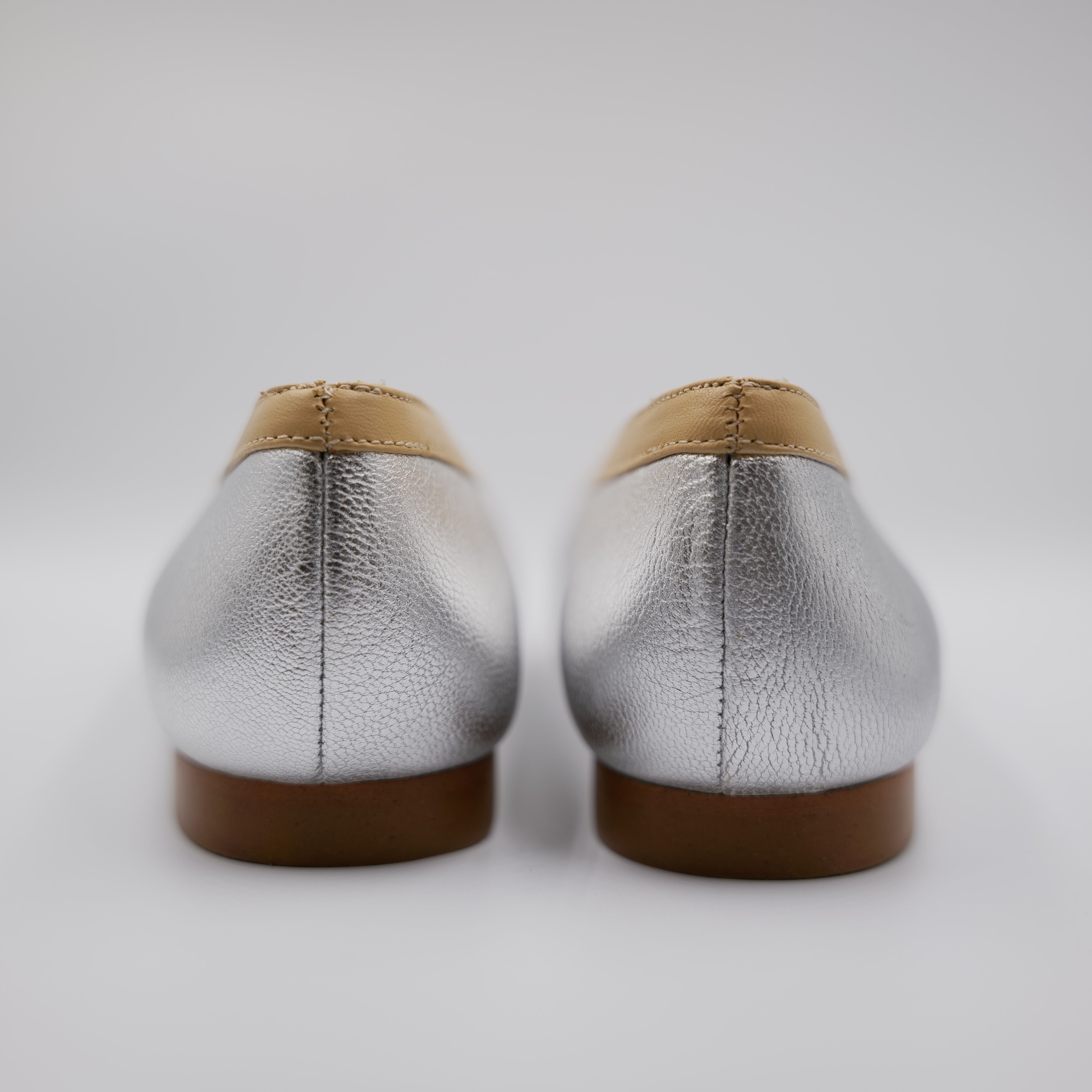 Ora - Ballerine in pelle laminata forma accollata