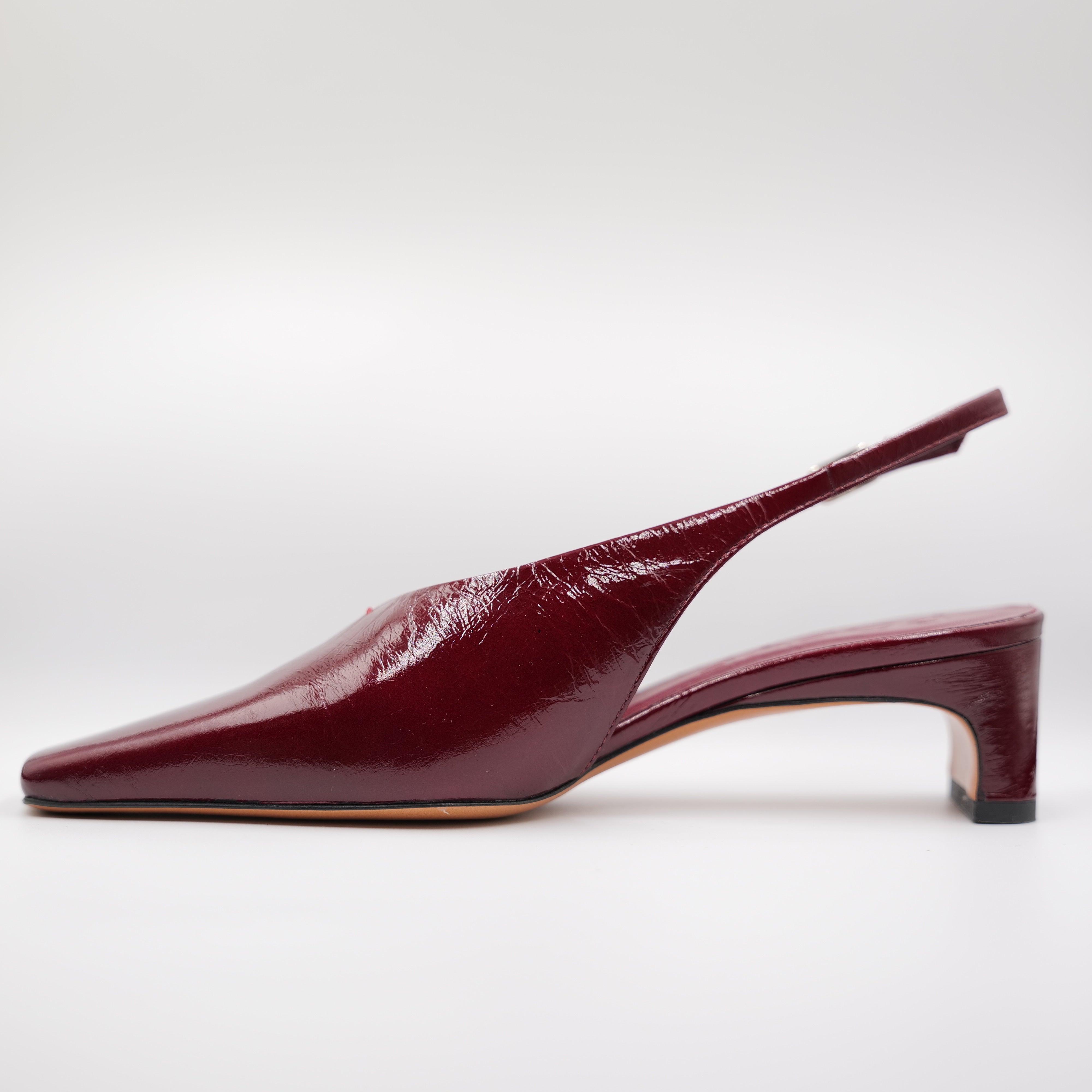 Poeve - Slingback in naplak con cinturino