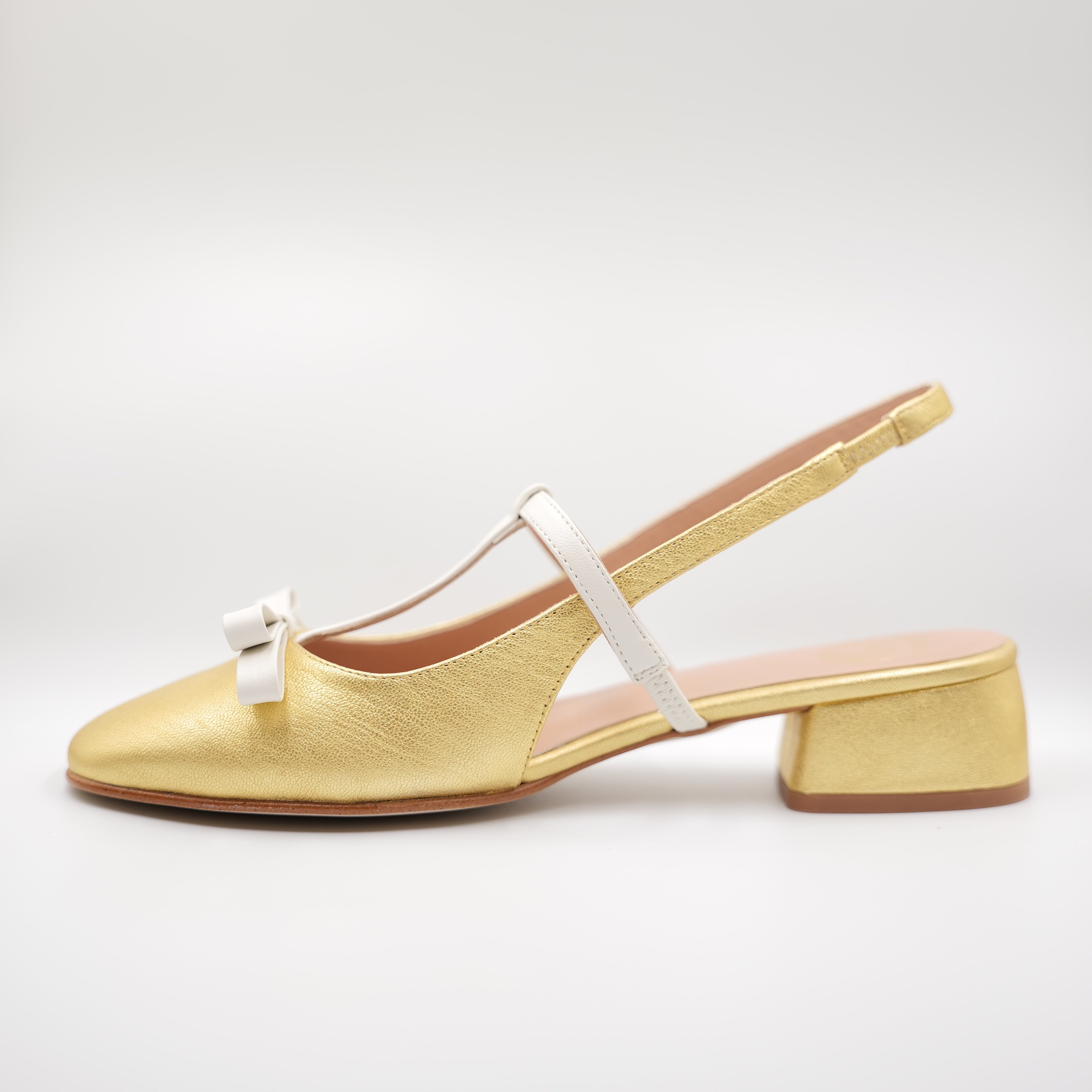 Ora - Slingback in pelle laminata con cinturino