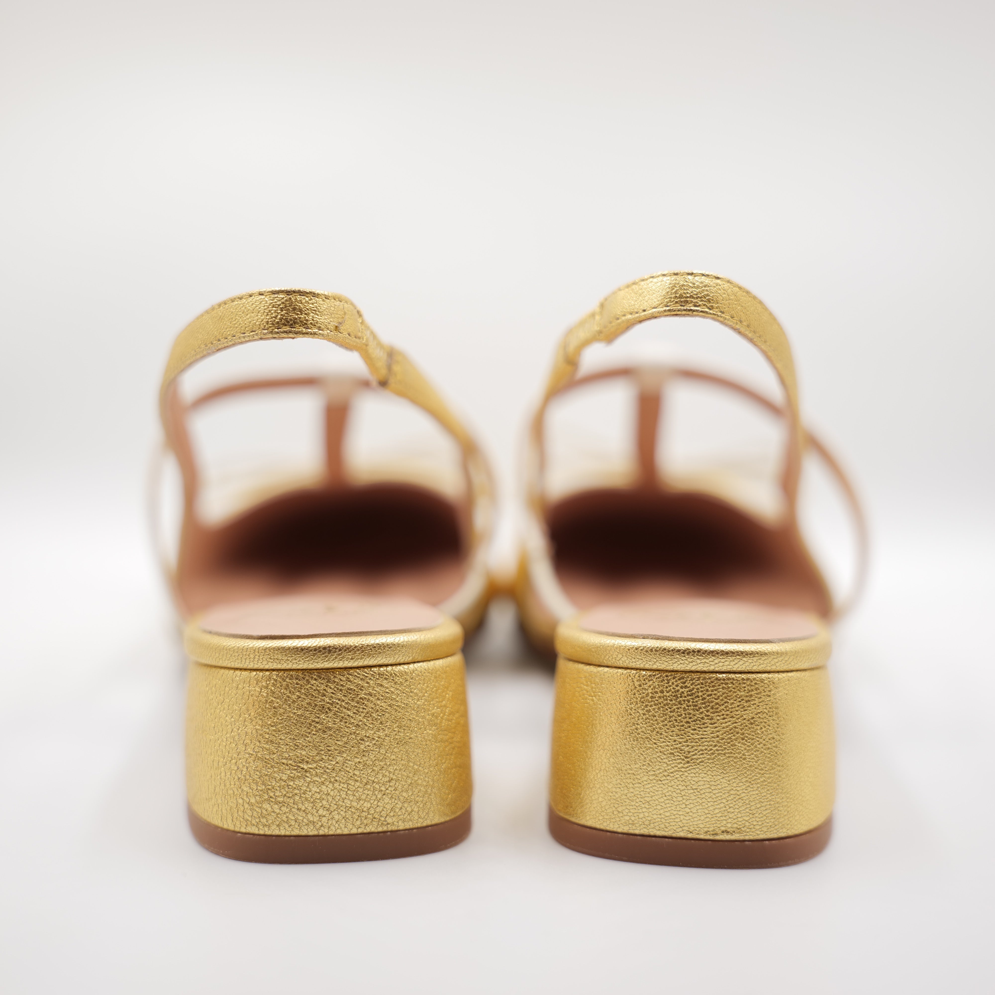 Ora - Slingback in pelle laminata con cinturino