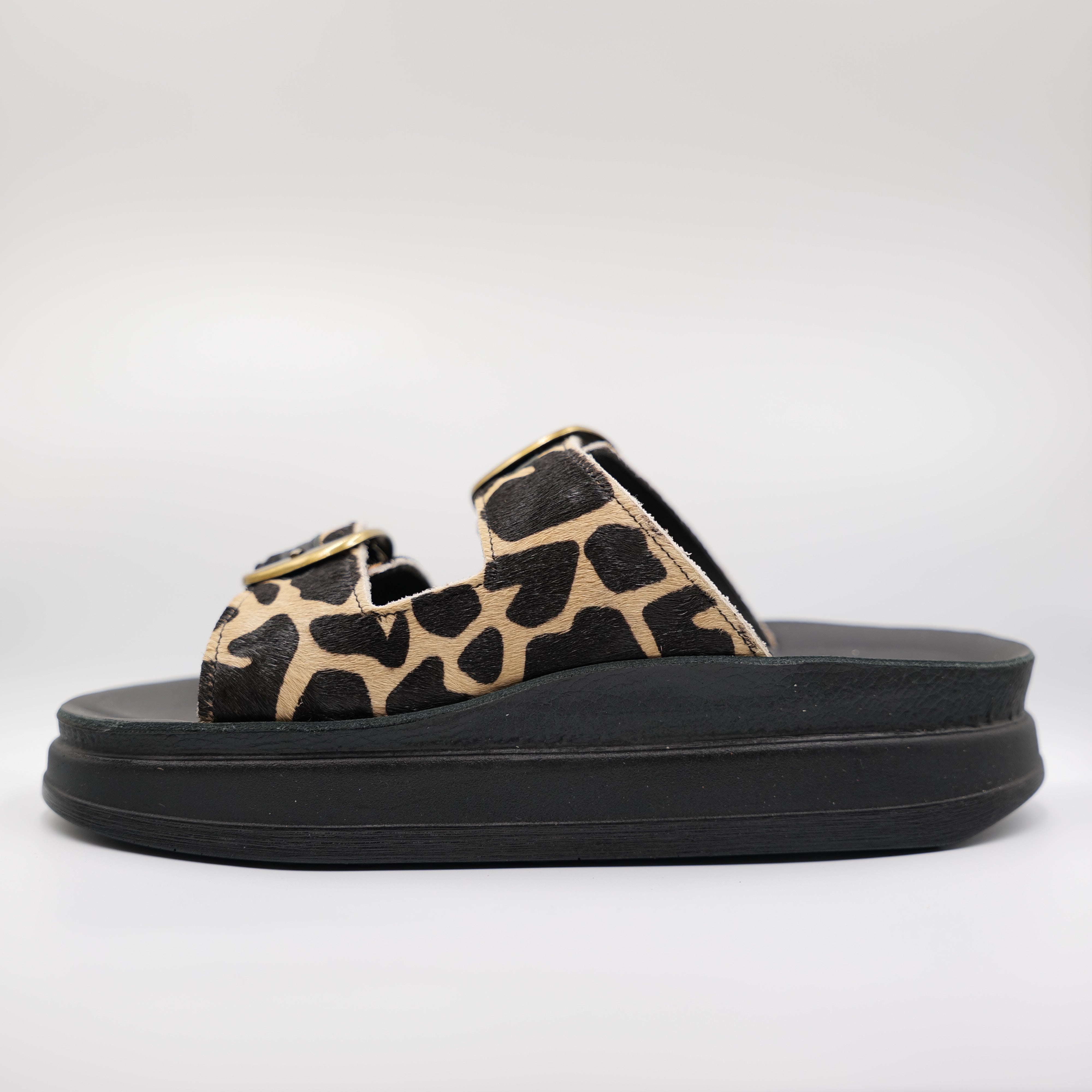 Fantasy sandals - Ciabattine in cavallino con fibbie