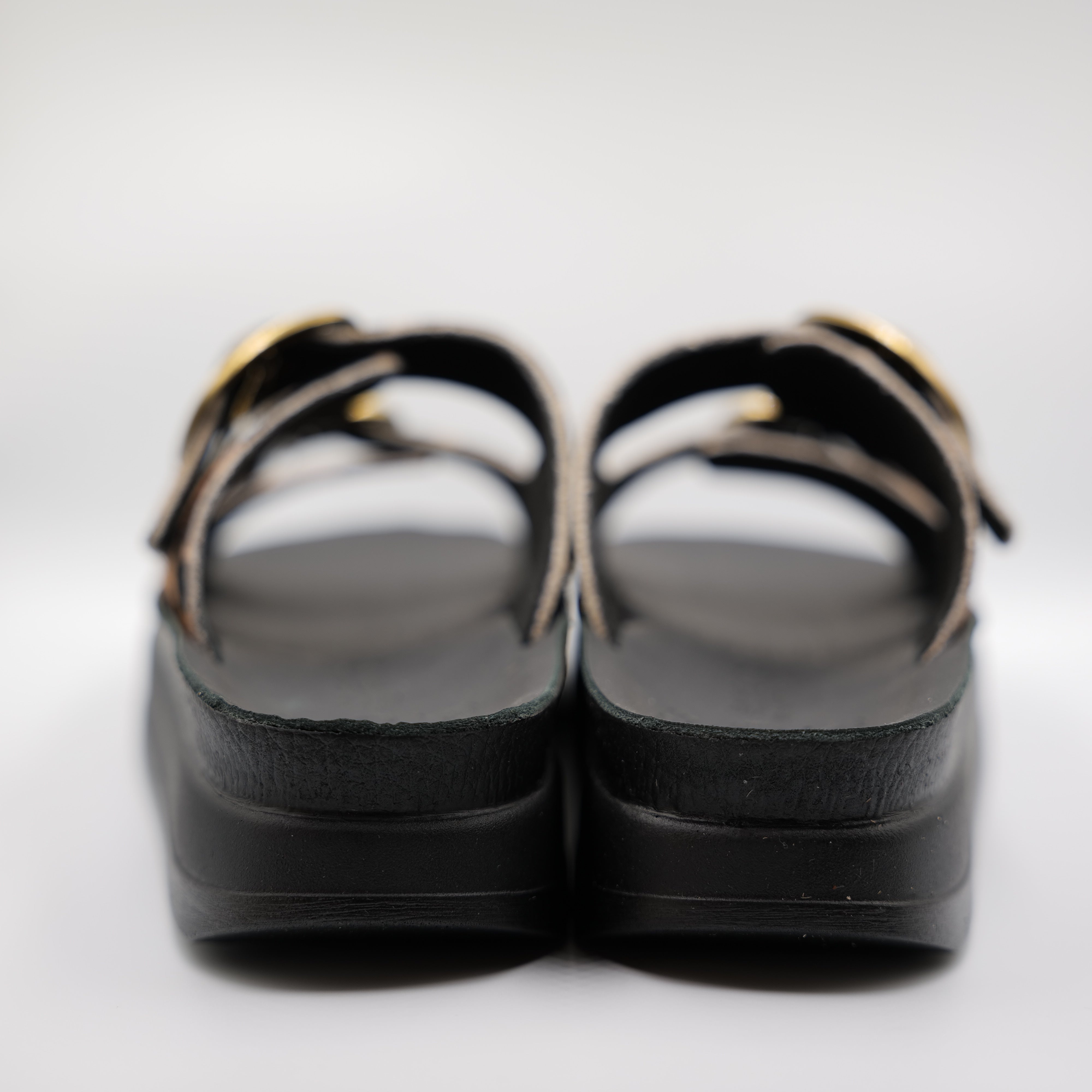 Fantasy sandals - Ciabattine in cavallino con fibbie