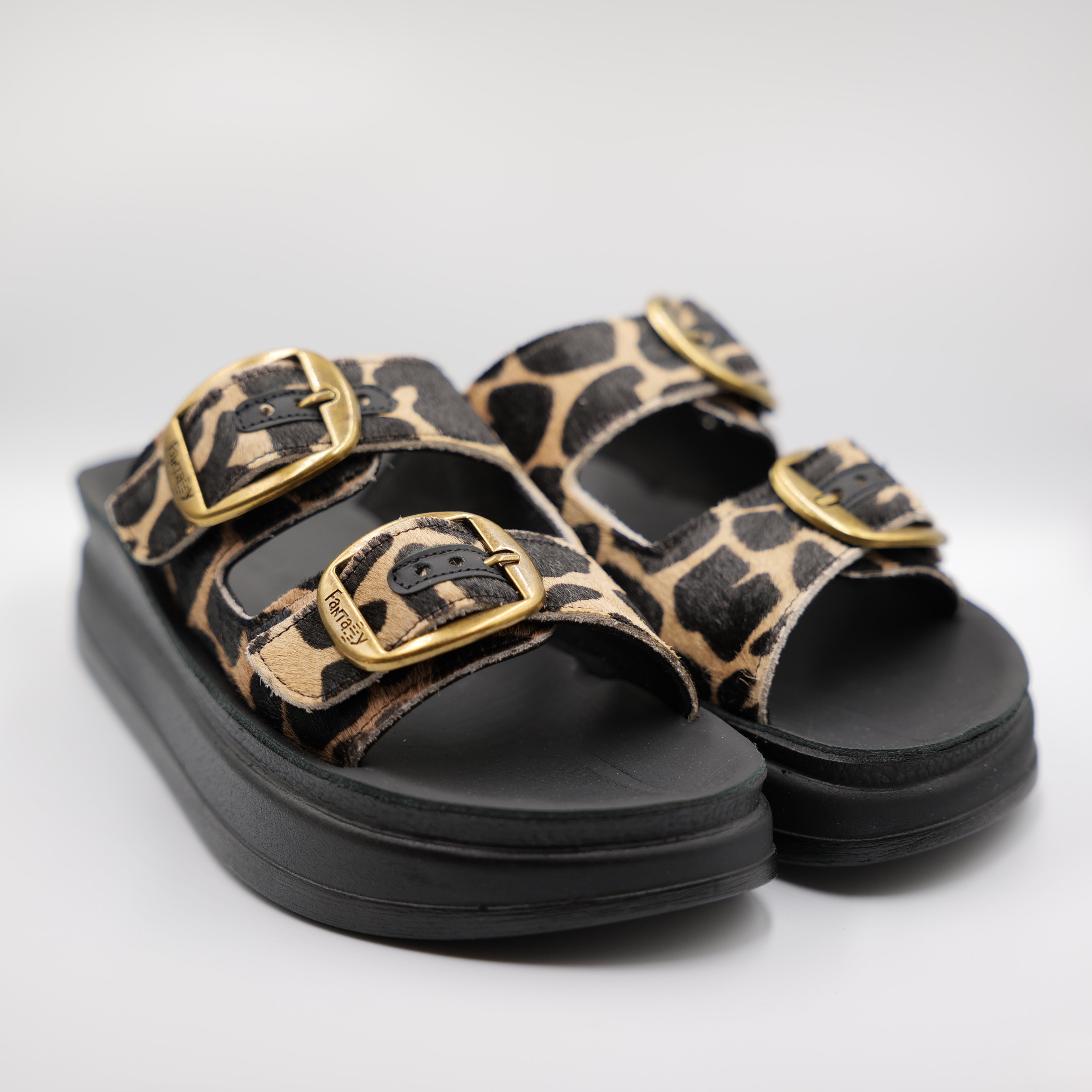 Fantasy sandals - Ciabattine in cavallino con fibbie