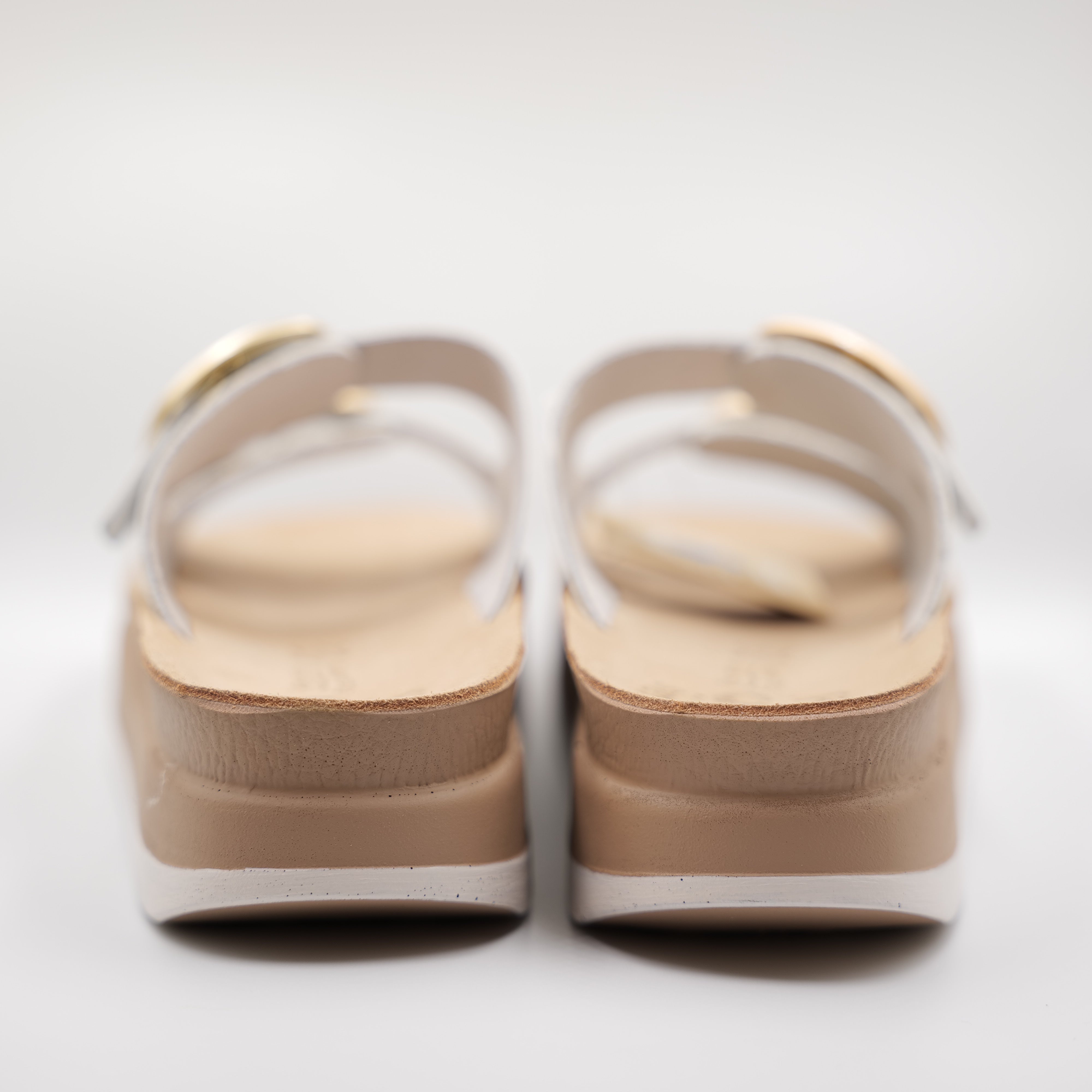 Fantasy sandals - Ciabattine in pelle con fibbie
