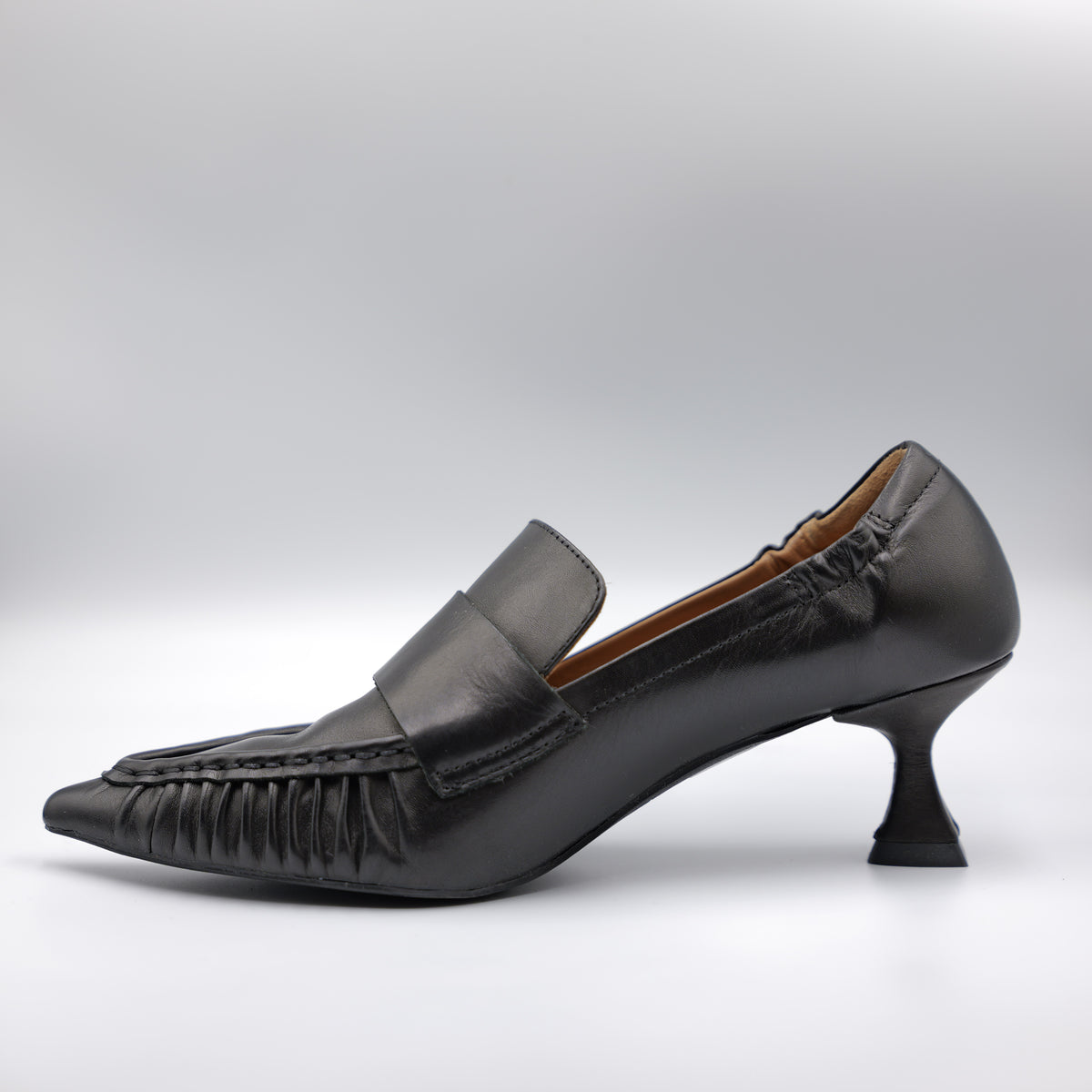 La Vitrina - Mocassino tacco in pelle nera