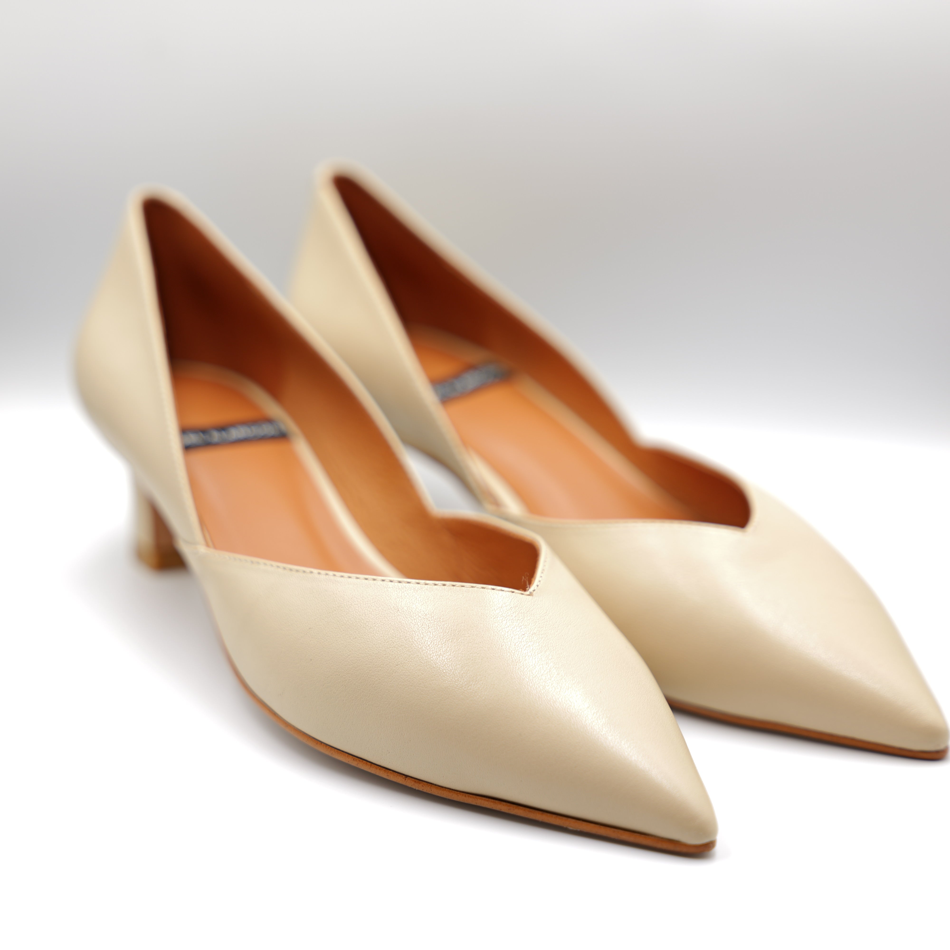 Angel Alarcon - Decollete' in pelle