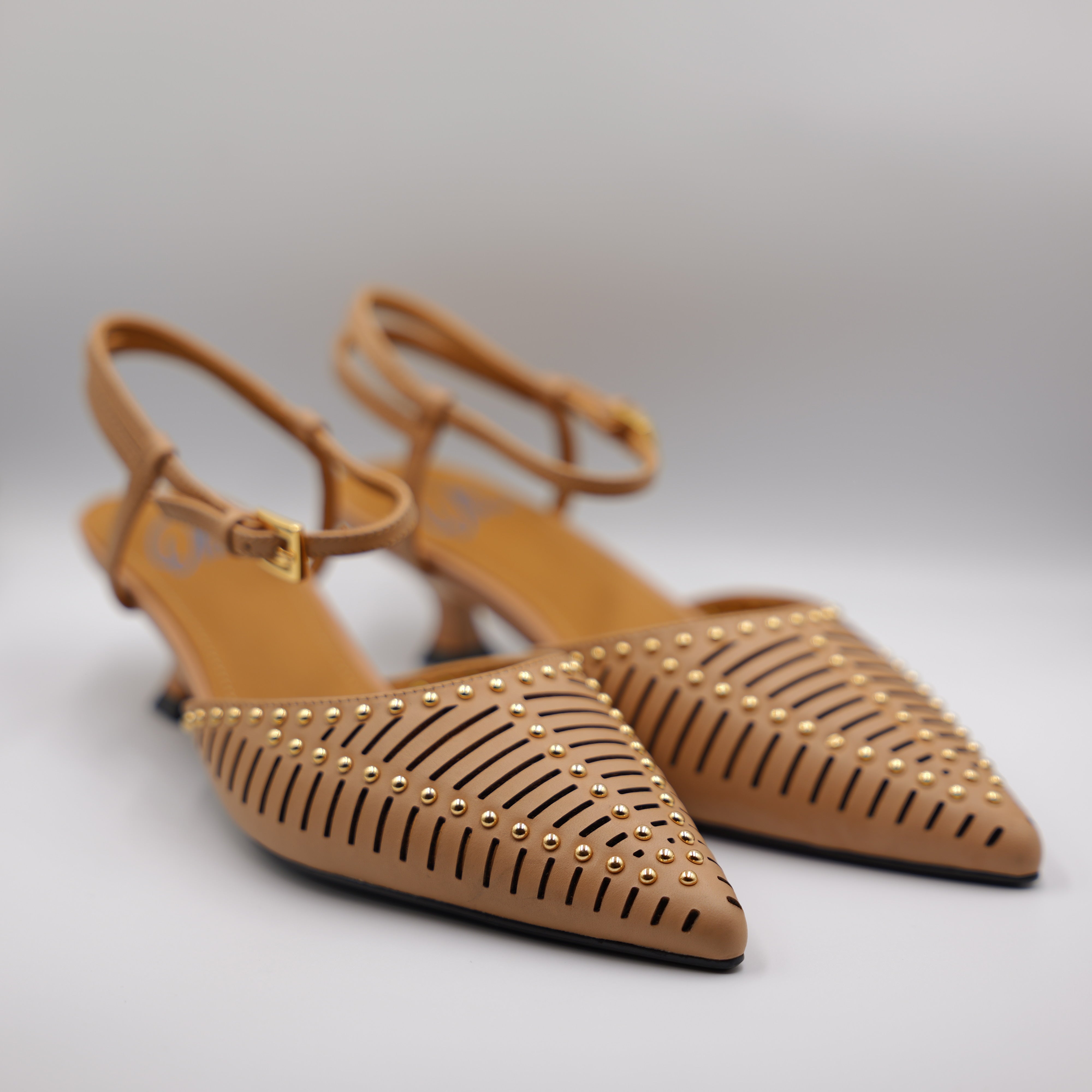 Miss Olivia - Slingback in pelle con borchie