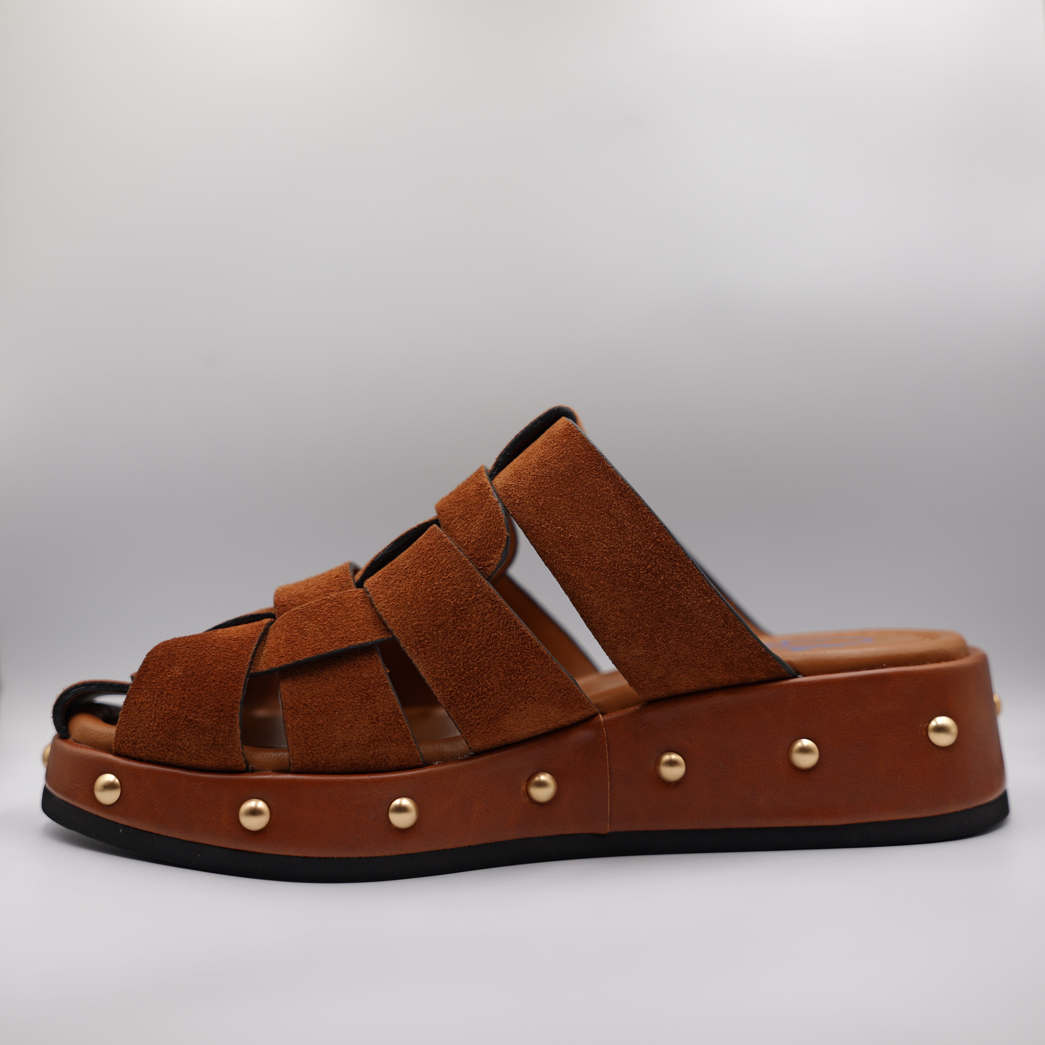 Miss Olivia - Scalzato in camoscio con borchie