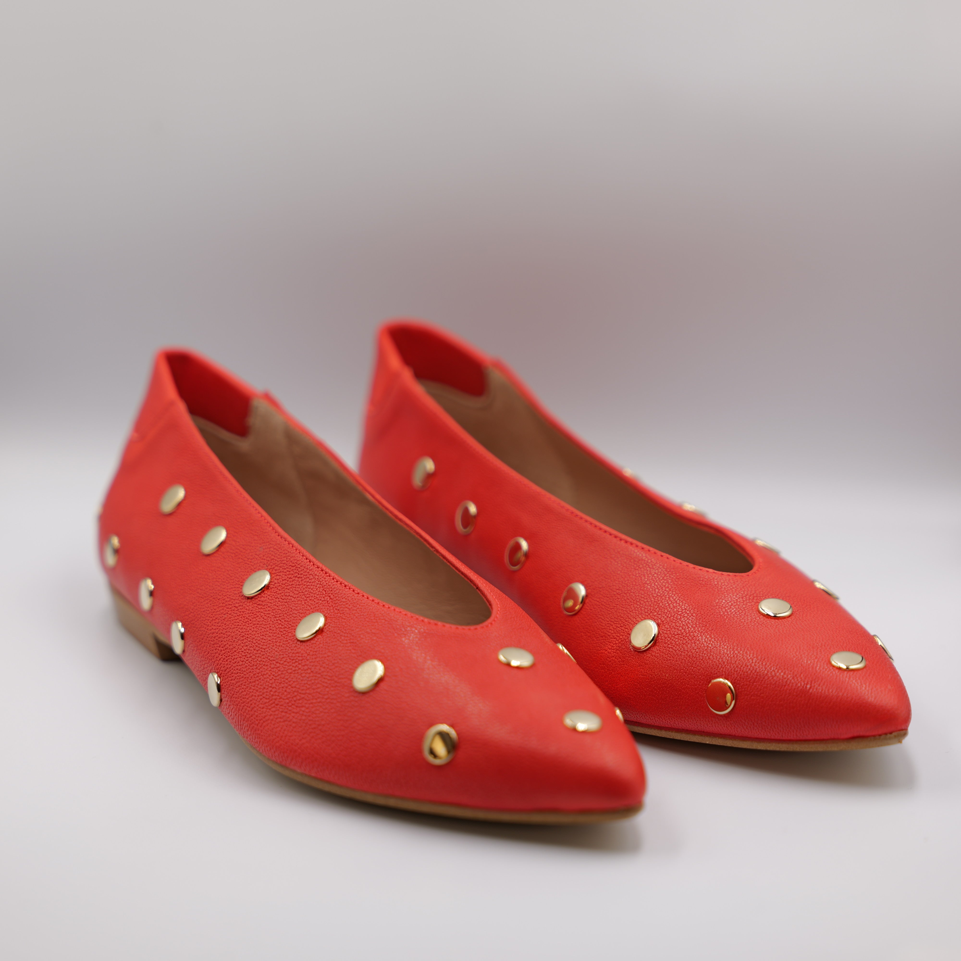 Ora - Ballerina in pelle con borchie