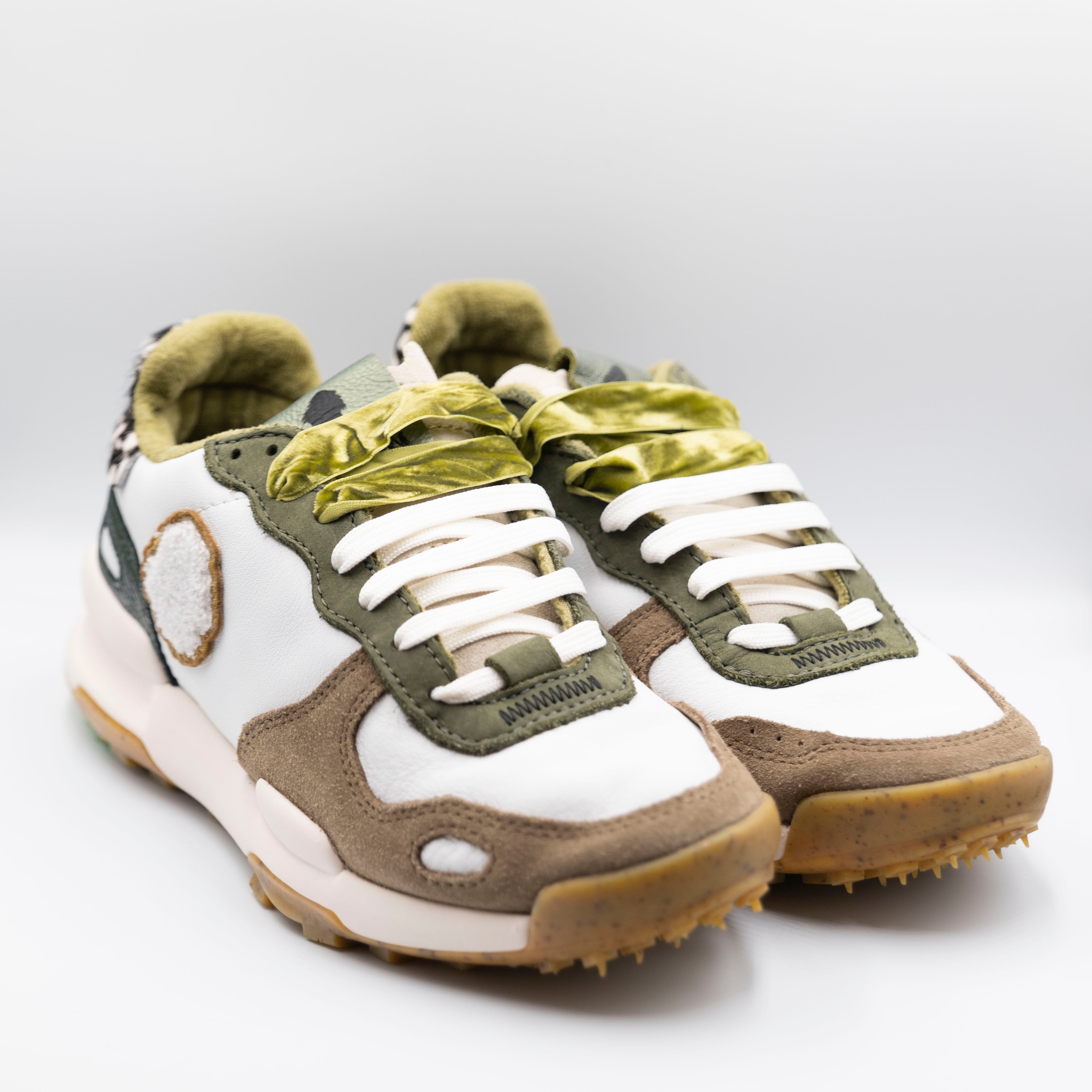 Satorisan - Sneakers in pelle e camoscio con doppio laccio