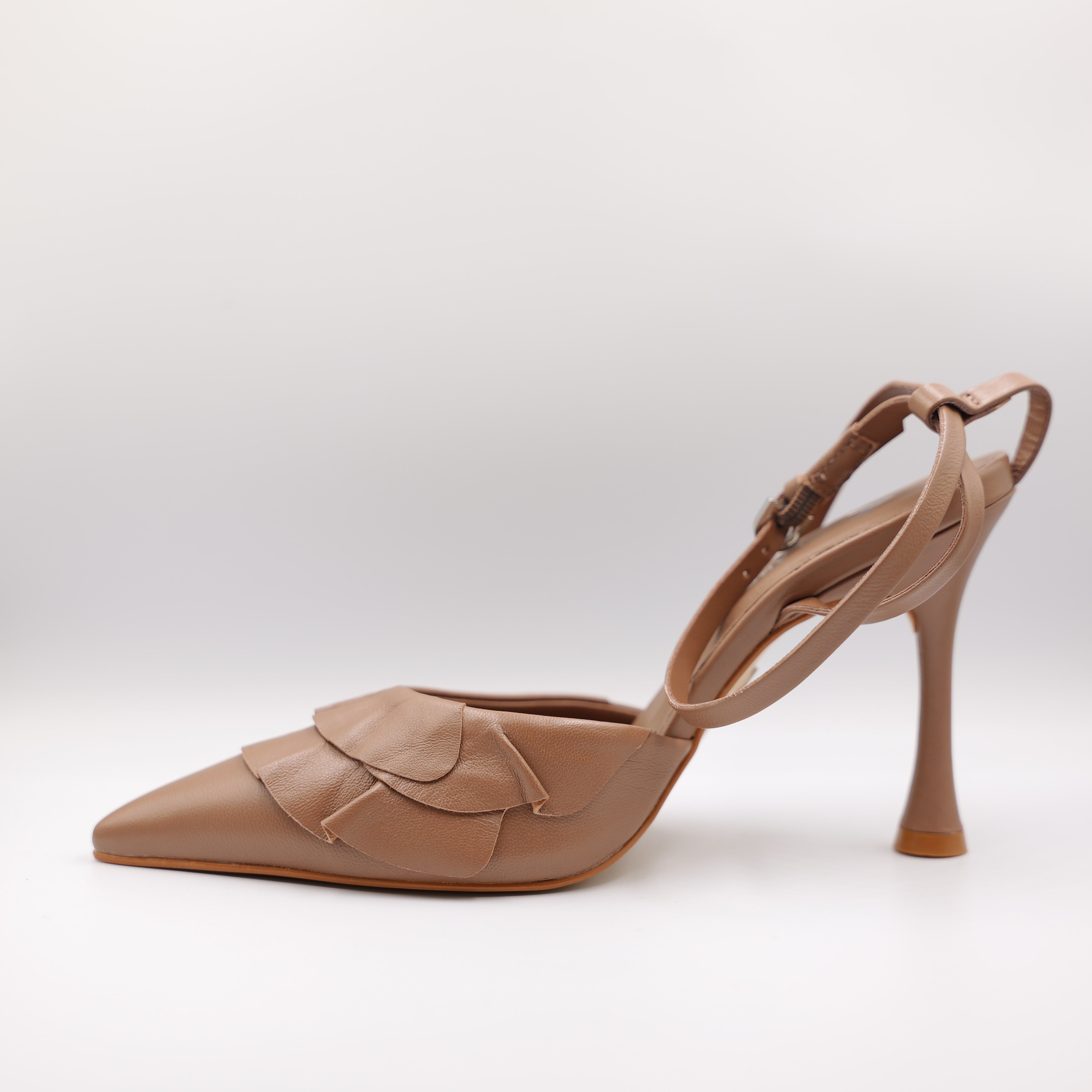 Carrano- Slingback in pelle con cinturino