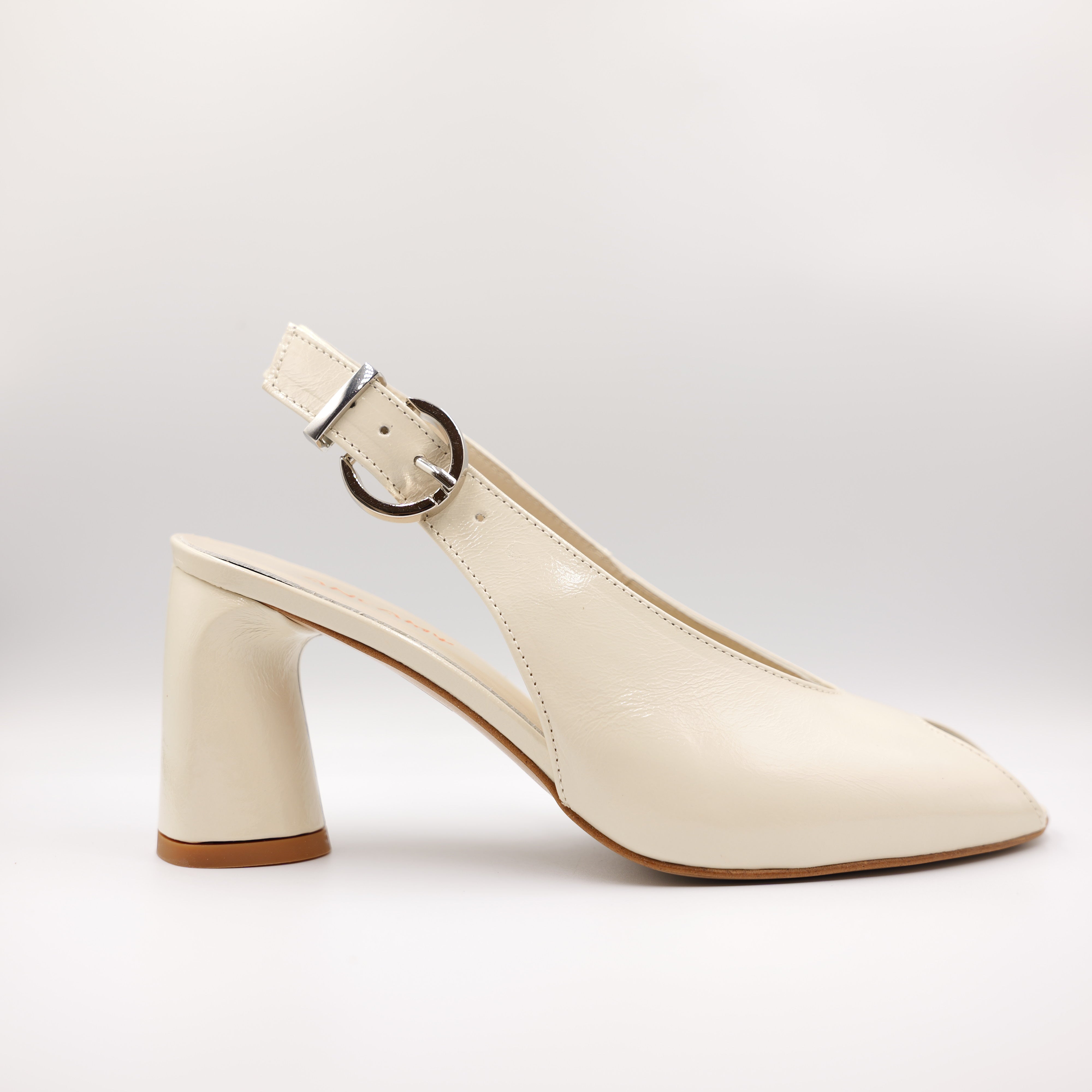 Ancamy - Sandalo in vernice